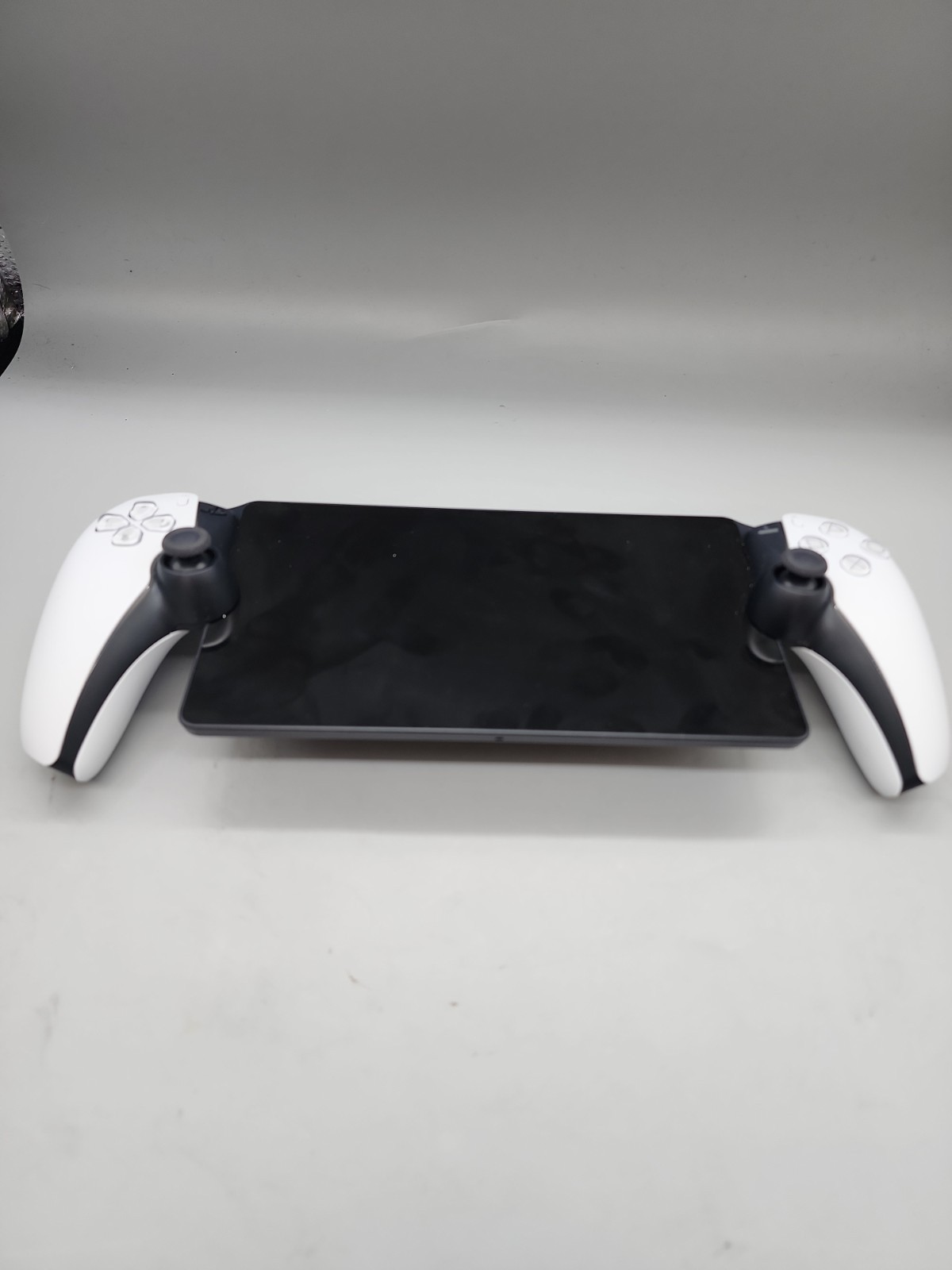 Sony PlayStation Portal Remote Player for PS5 Wi-Fi 1080p White/Black