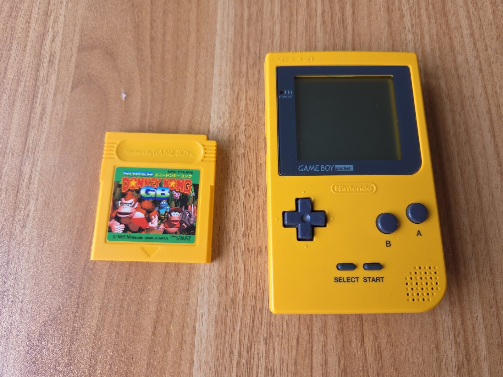 Nintendo Game Boy Pocket MGB-001 – Yellow – 100% OEM – Tested Working