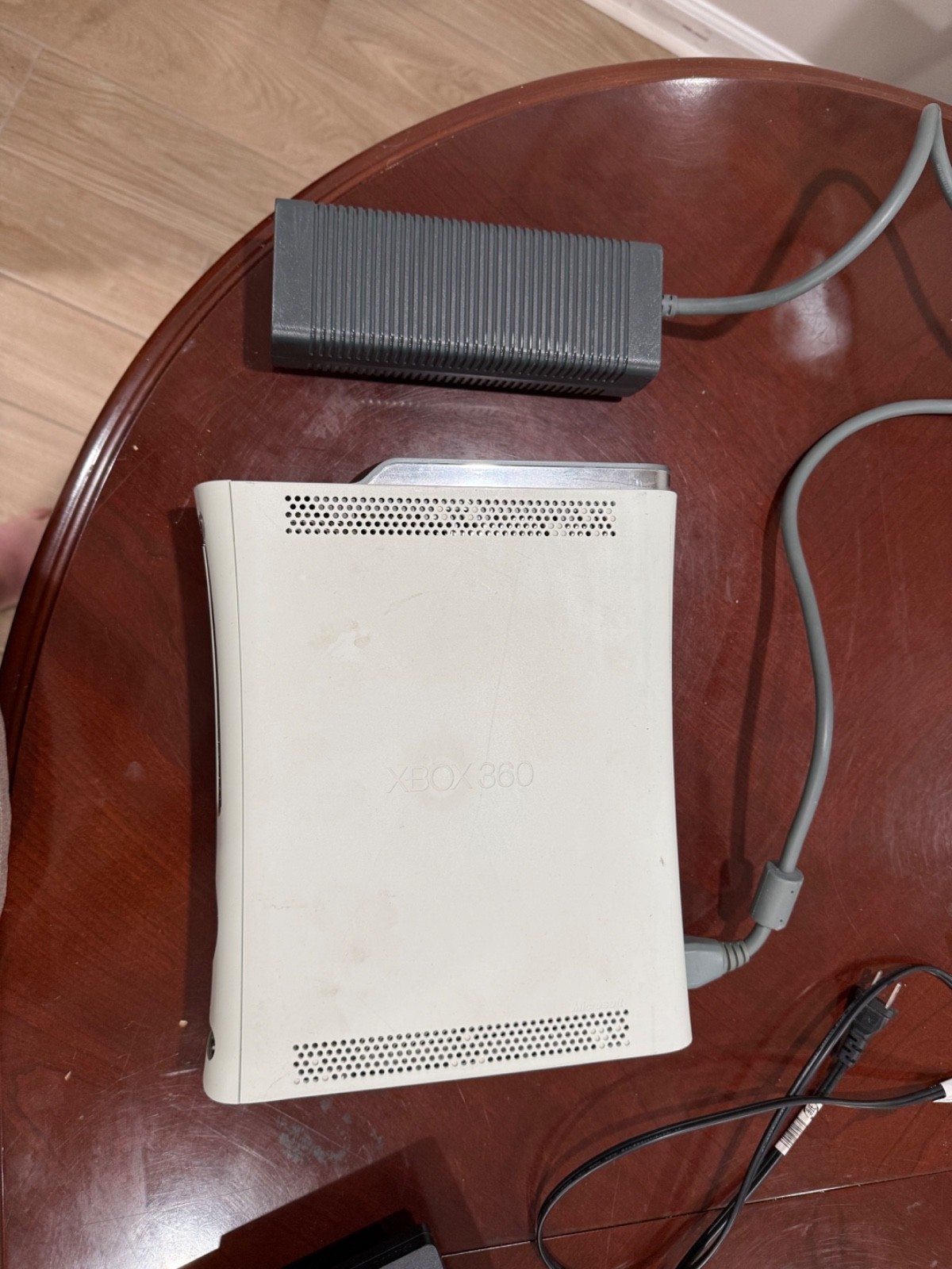 Microsoft XBox 360 Pro White Gaming Console