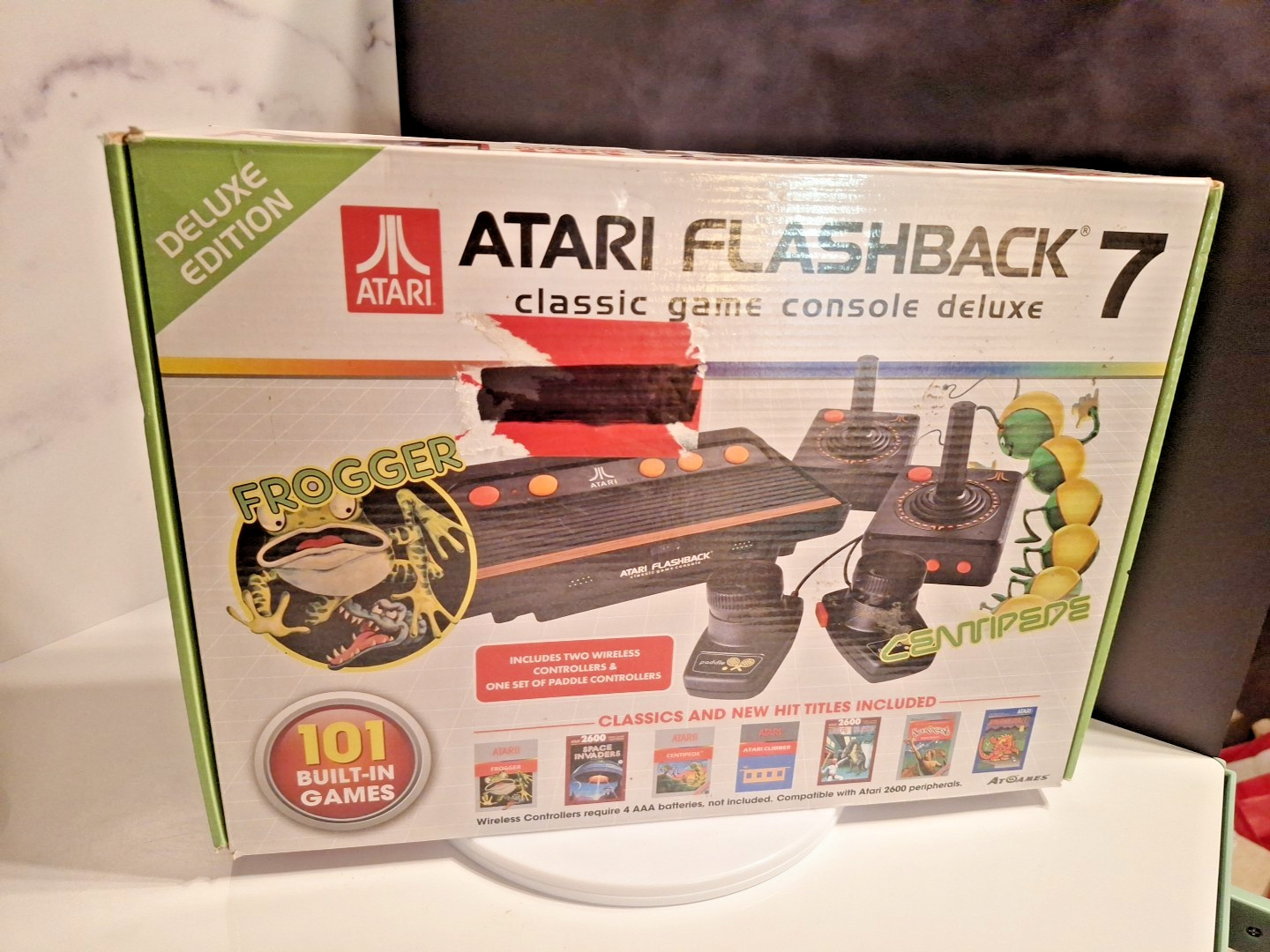 Atari Flashback 7 Classic Game Console 101 Built-In Games with Wireless Control