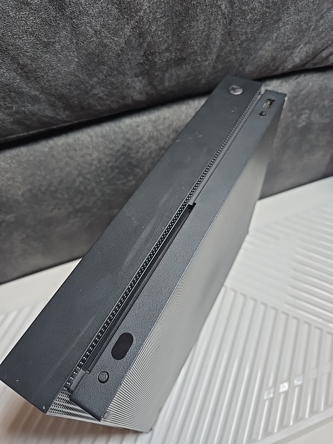 Microsoft Xbox One X 1TB Console Model 1787 Bundle + 1 Controller 9 Games