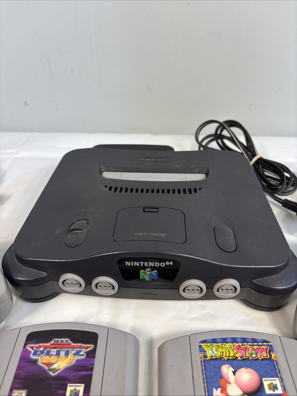 Nintendo 64 N64 Console w/ Memory Expansion 2 Controllers Games & Cords Untested