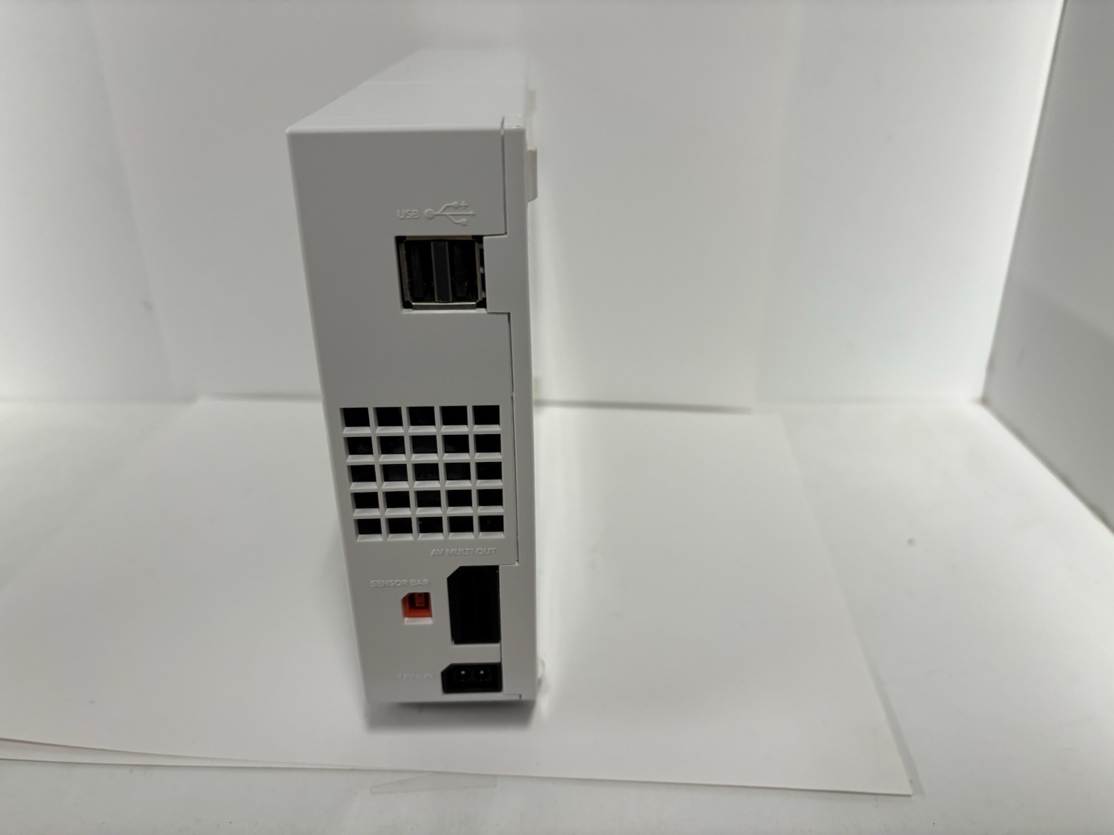 Nintendo Wii White Console – Tested & Working – RVL-001 GameCube Compatible