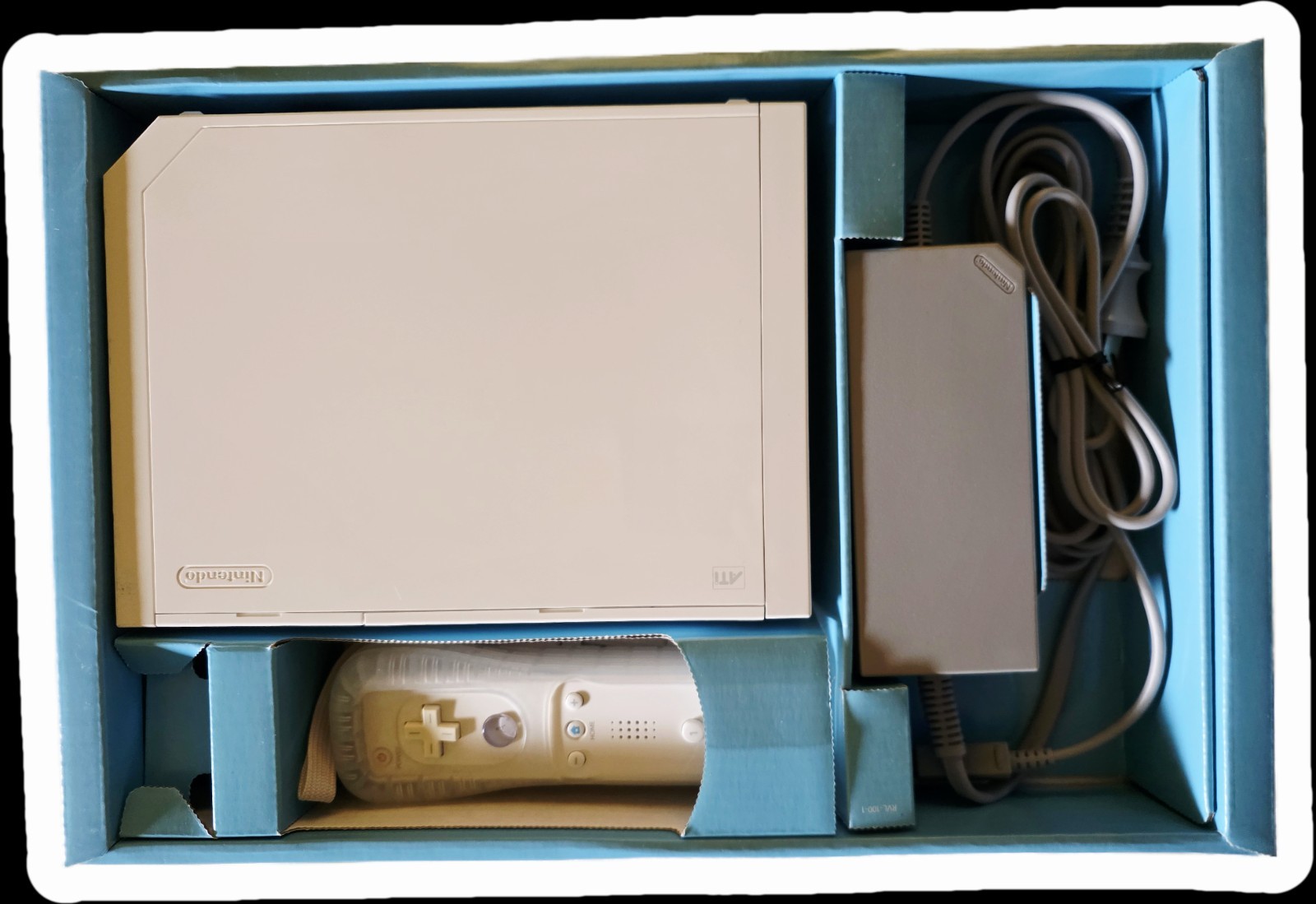 Nintendo Wii Console White RVL-001(USA) w/ Box, Wii Sports, Wi-Fi, NTSC-U/C