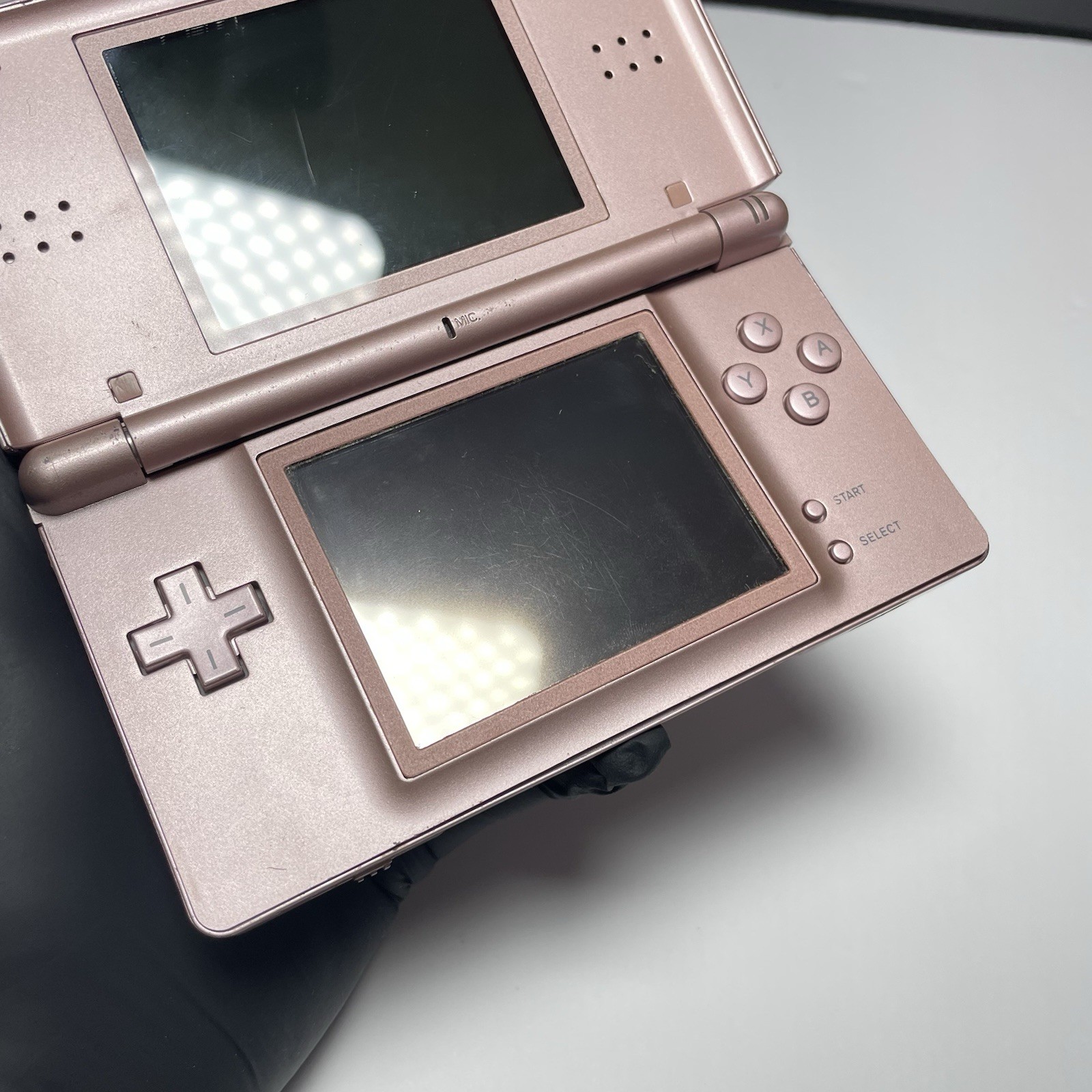 Nintendo DS Lite – Metallic Rose – Parts/Repair – PLEASE READ