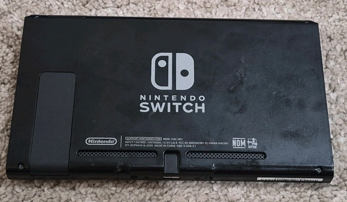 Nintendo Switch HAC-001 System Tablet Only – Poor Condition – TESTED