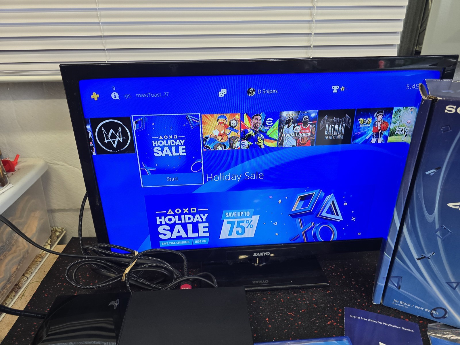 Sony PlayStation 4 500GB Jet Black Console + 2 Controllers & Original Box PS4