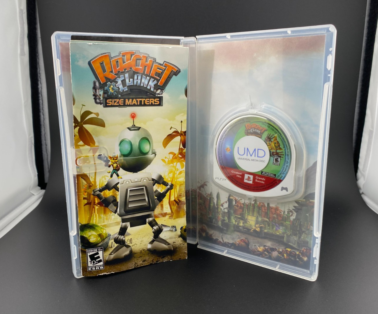 Sony PlayStation Portable PSP Handheld Console (PSP-3001) Ratchet & Clank in Box