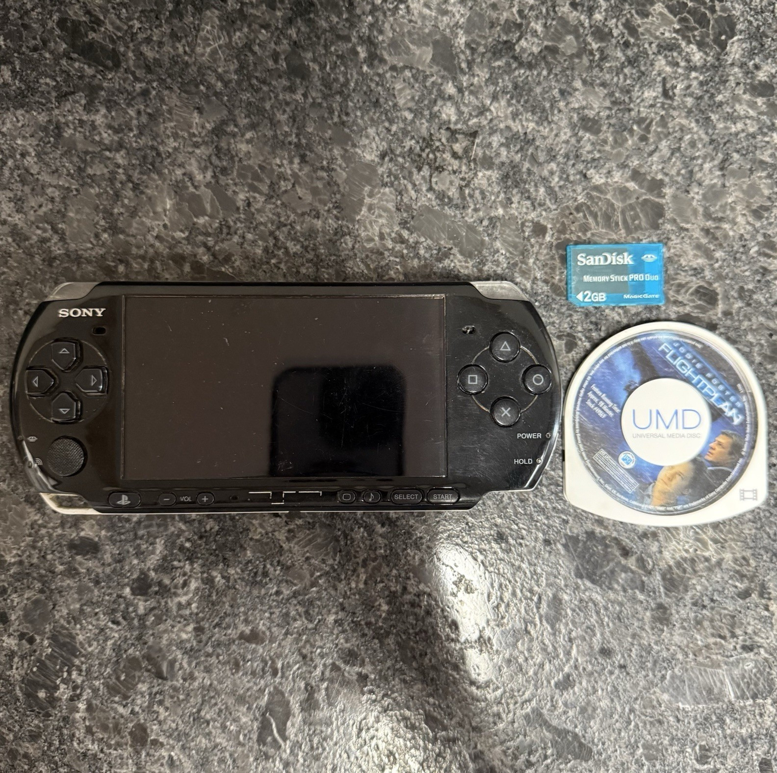 Sony PSP PlayStation Portable Black Handheld System W/ 2GB PRO Duo & Movie