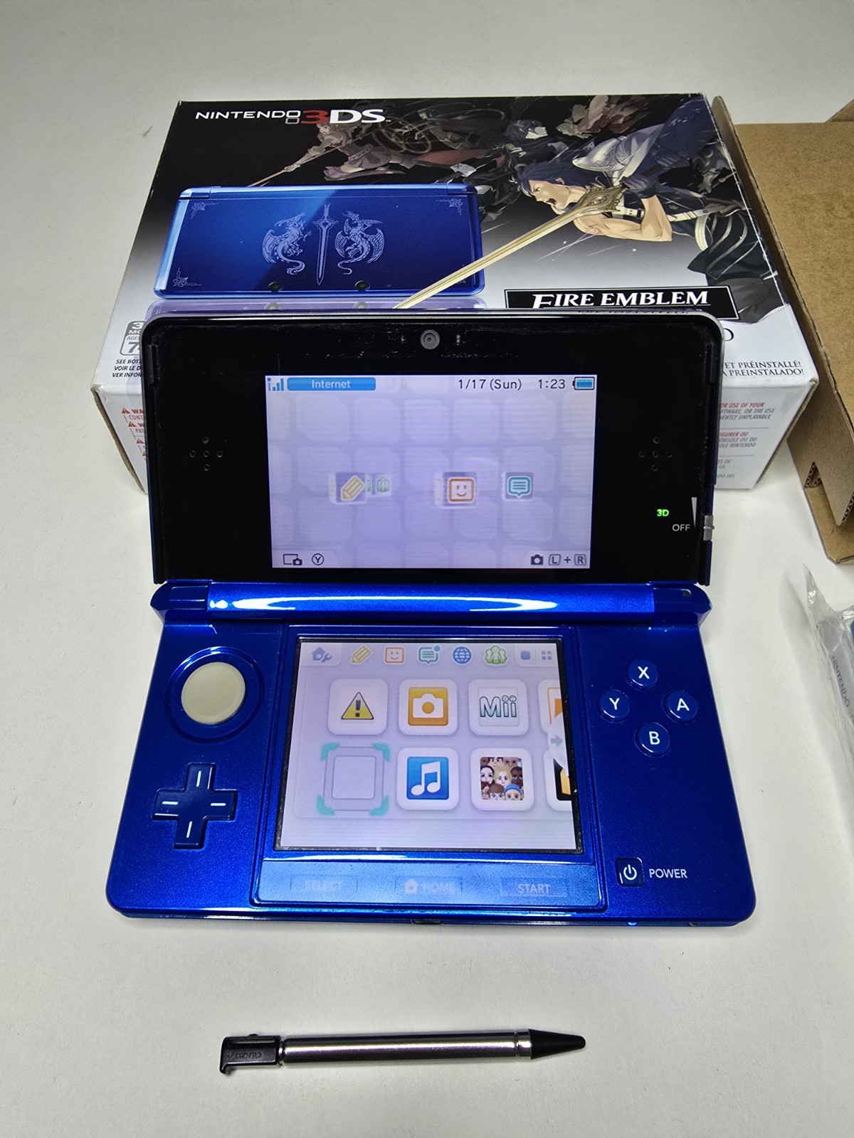Nintendo 3DS Fire Emblem: Awakening Limited Edition Blue Handheld System – CIB