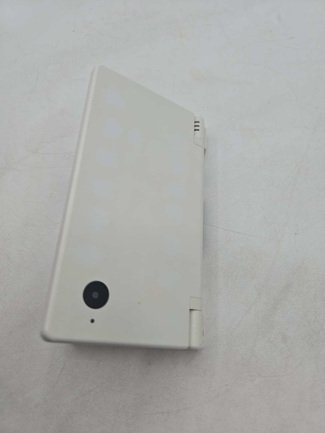 Nintendo DSi Japanese Menu, Plays USA Games, Ships from USA Bundle Clean White