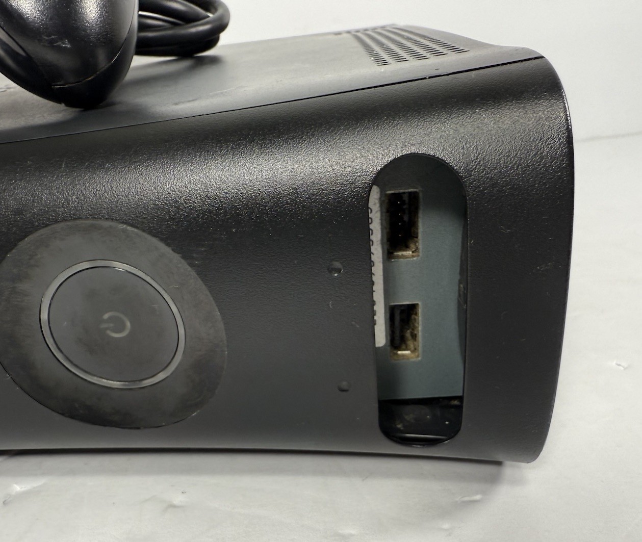 Microsoft Xbox 360 Console 120GB + Wireless Controller, HDMI & Power Cables