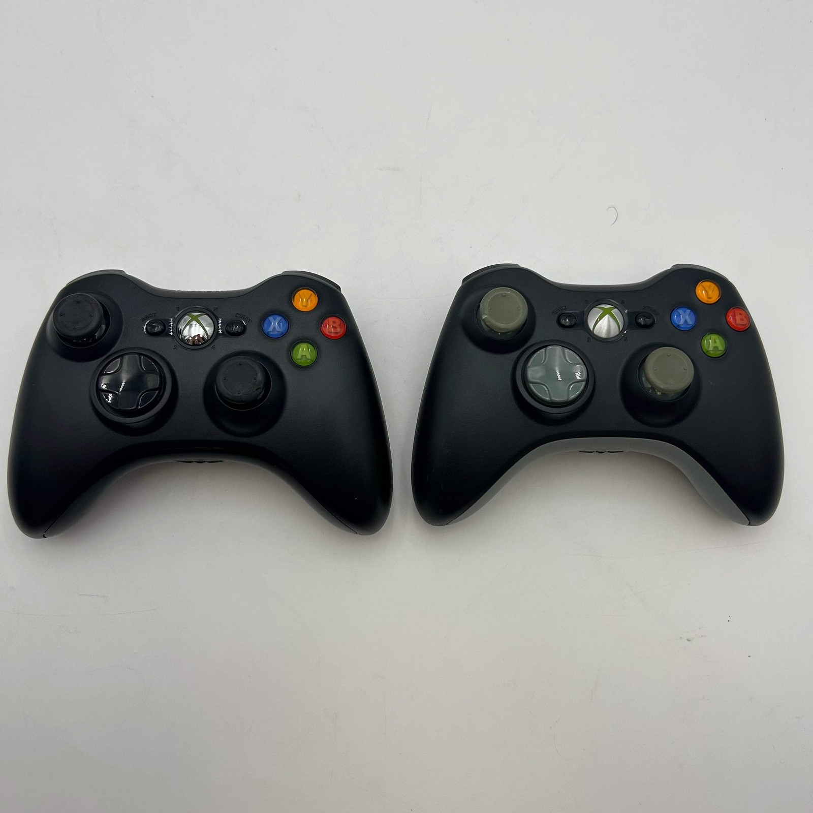 Microsoft Xbox 360 Pro 2005 Console Black 120GB w/ 2 Controllers & Cables *READ*