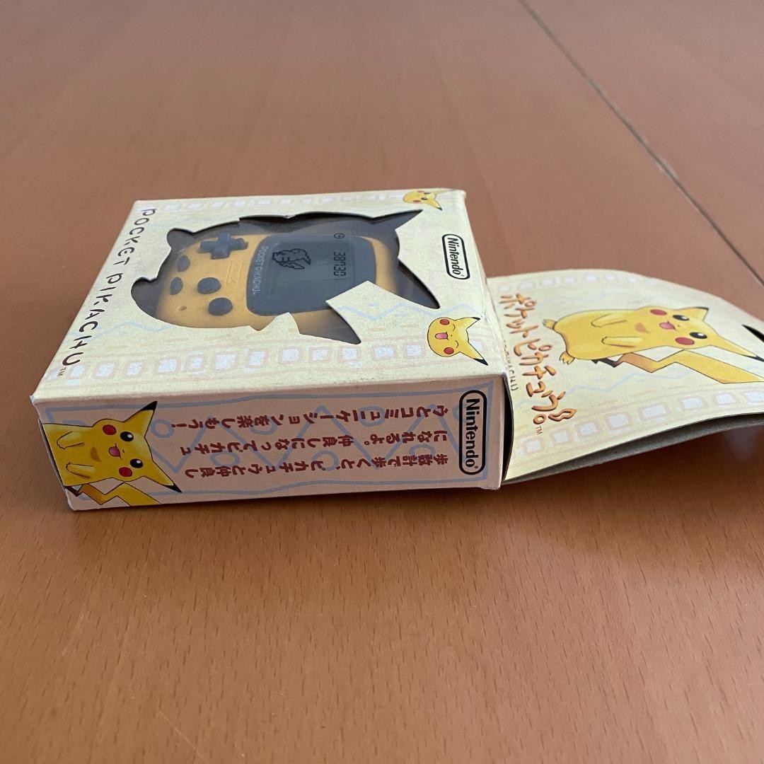 Vintage Nintendo Pocket Pikachu Yellow Pedometer Virtual Pet Game Toy Manual
