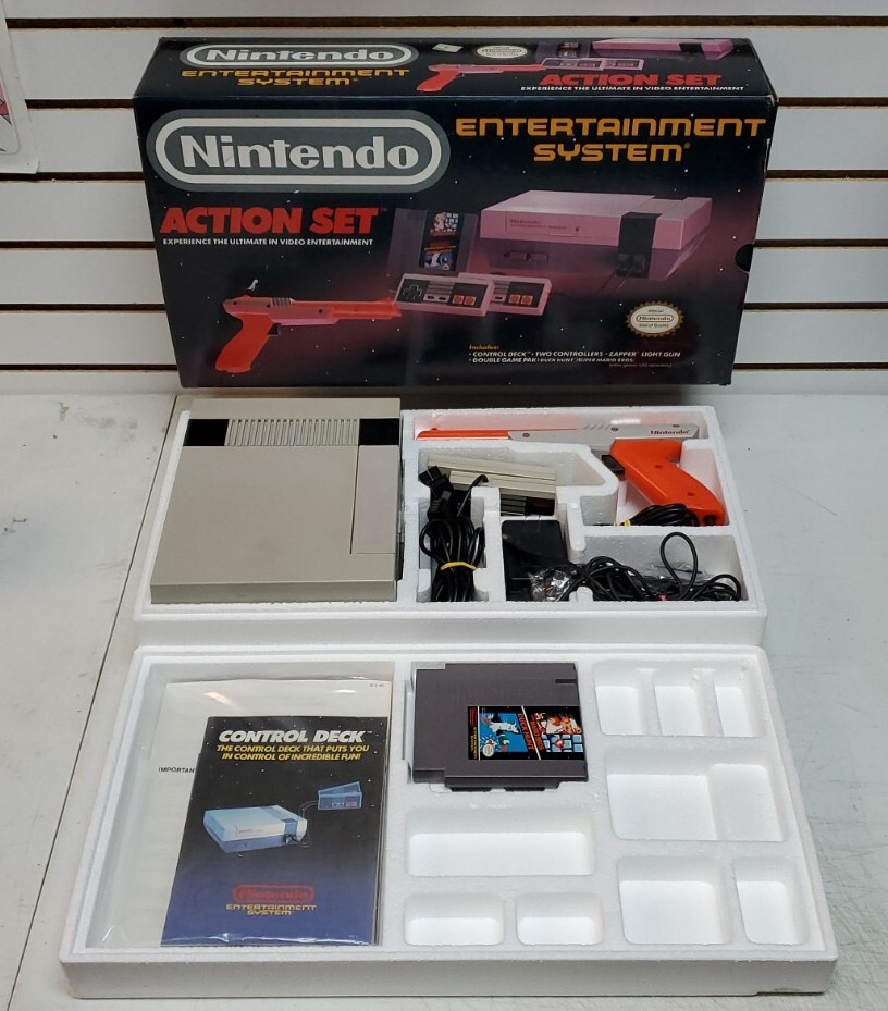 NES Action Set Complete w/Console Orange Zapper Duck Hunt Mario Bros & More READ