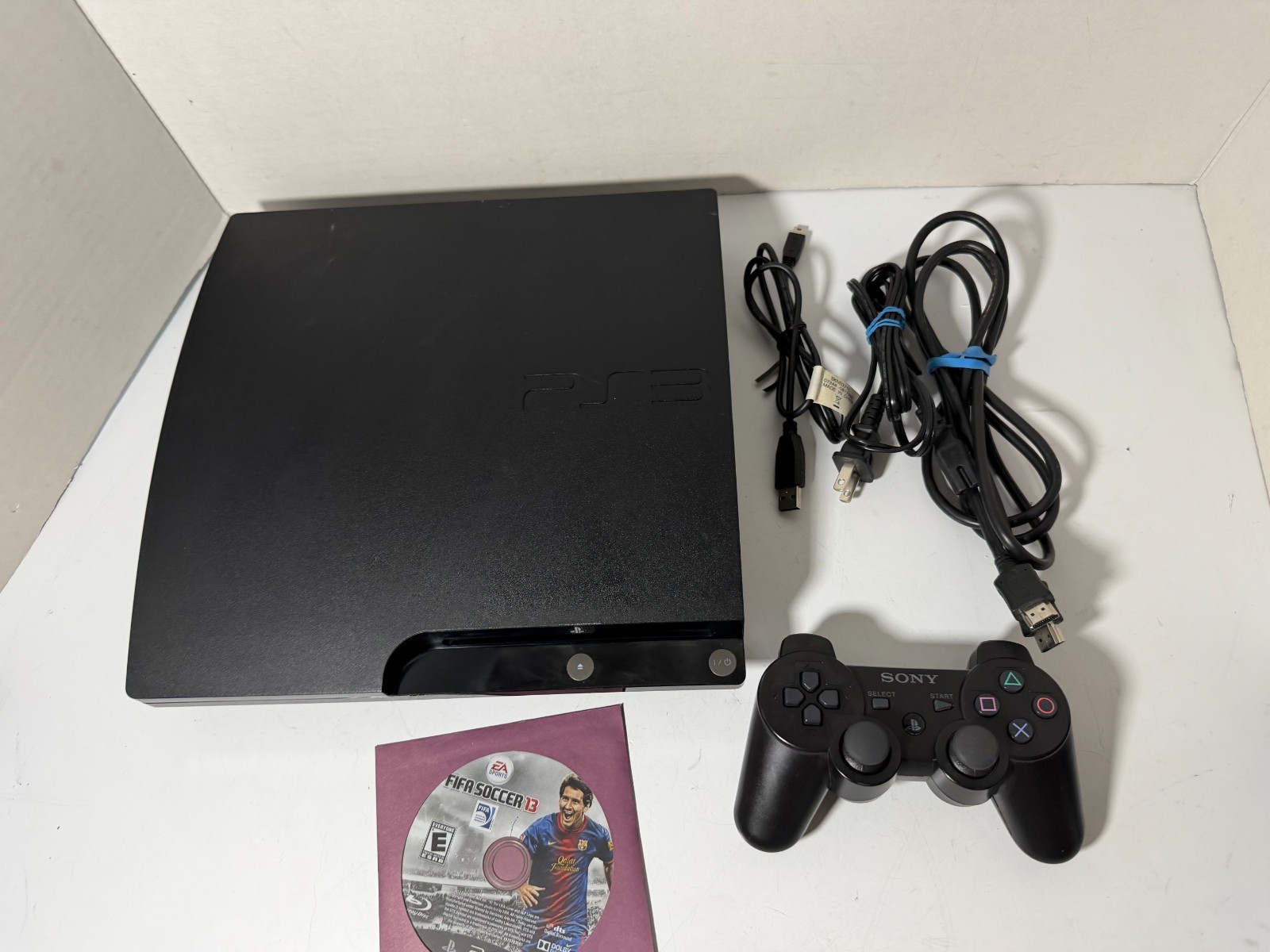 Sony PlayStation 3 PS3 Slim Console 160GB (2501A) w/Controller, Cables & Game