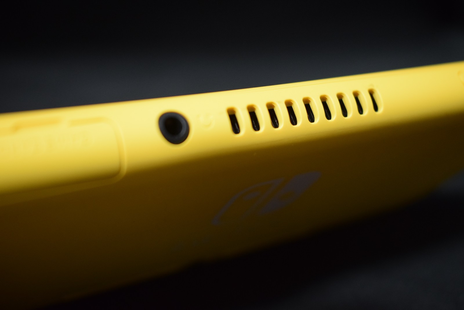 Nintendo Switch Lite Yellow Handheld Console S Rank With a charger included JPN