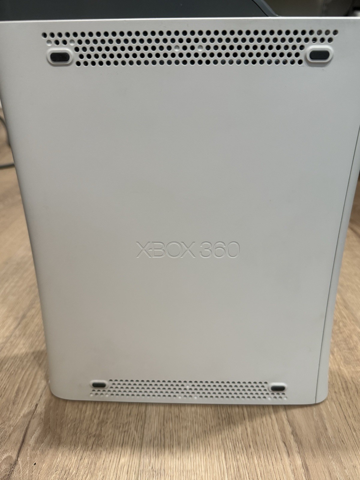 Microsoft Xbox 360 White Home Console 20GB Hard Drive NTSC-U/C (US/CA)