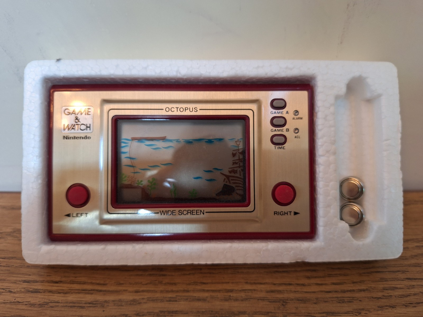 Nintendo Game And Watch Octopus Oc-22 1981 CIB Us Seller