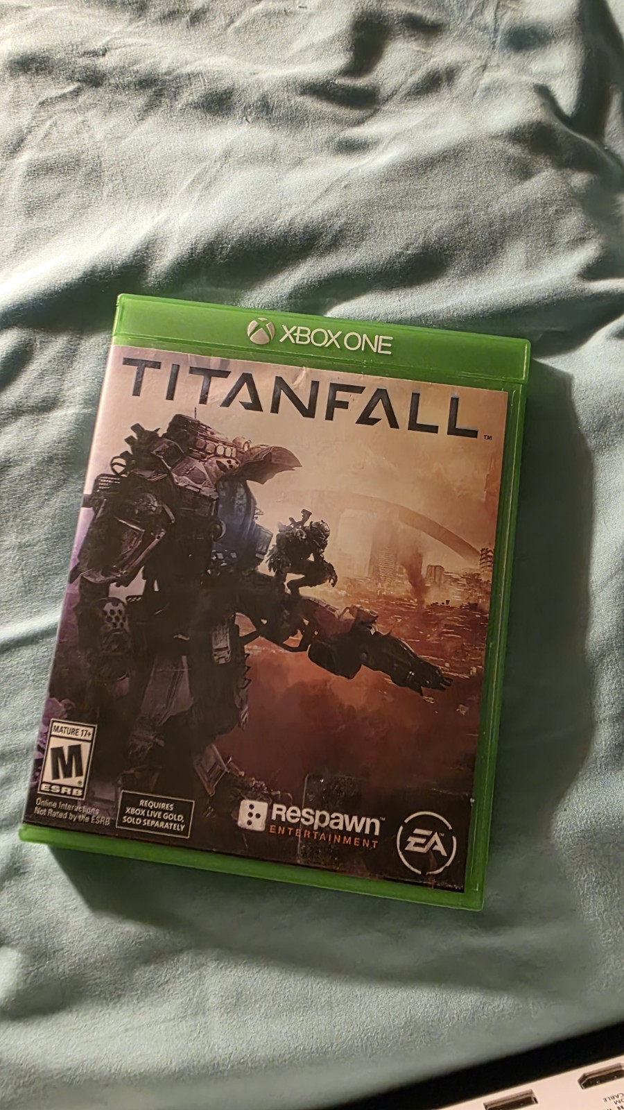 Xbox One S 1TB Console White With Cyberpunk Controller And Titanfall