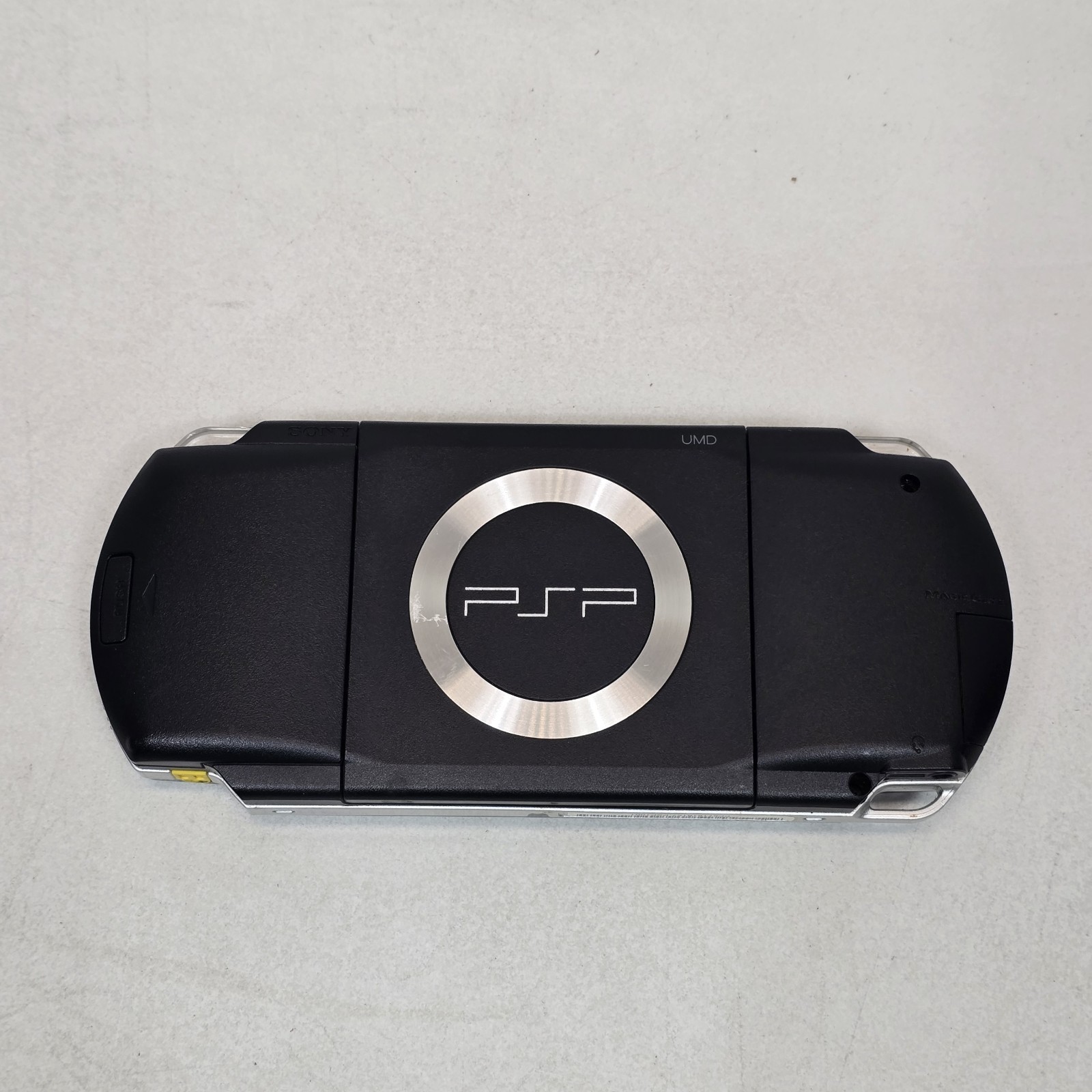 Sony Playstation Portable PSP-1001 Handheld Console Gaming System Black, Tested