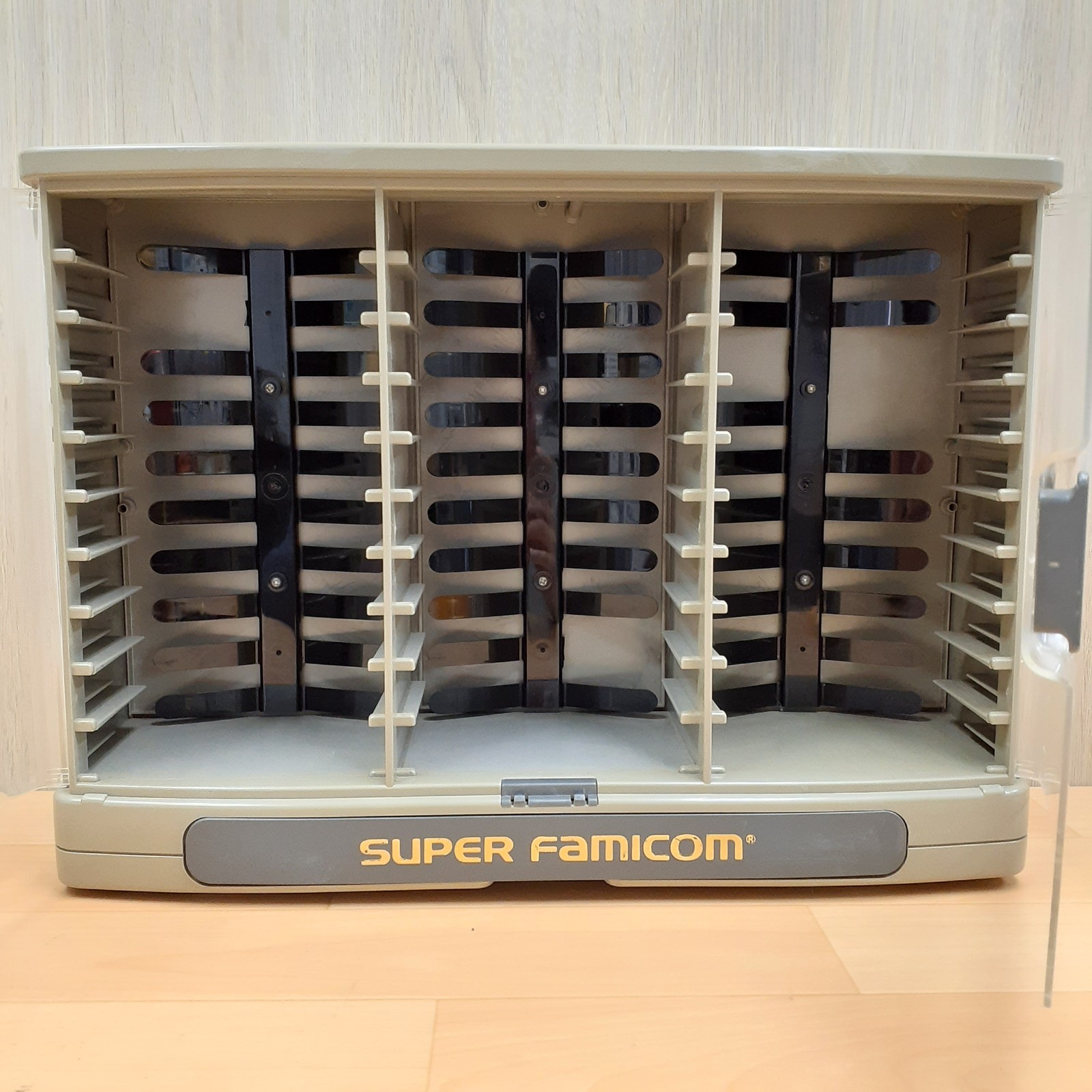 Japanese Super Famicom Cartridge Case 30 Storage Cace Rack Super World Nintendo