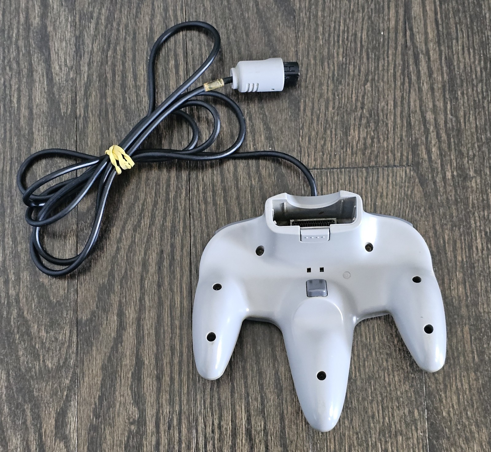 Nintendo 64 Console Bundle w/ OEM Controller and OEM Cords. Tested And Works!