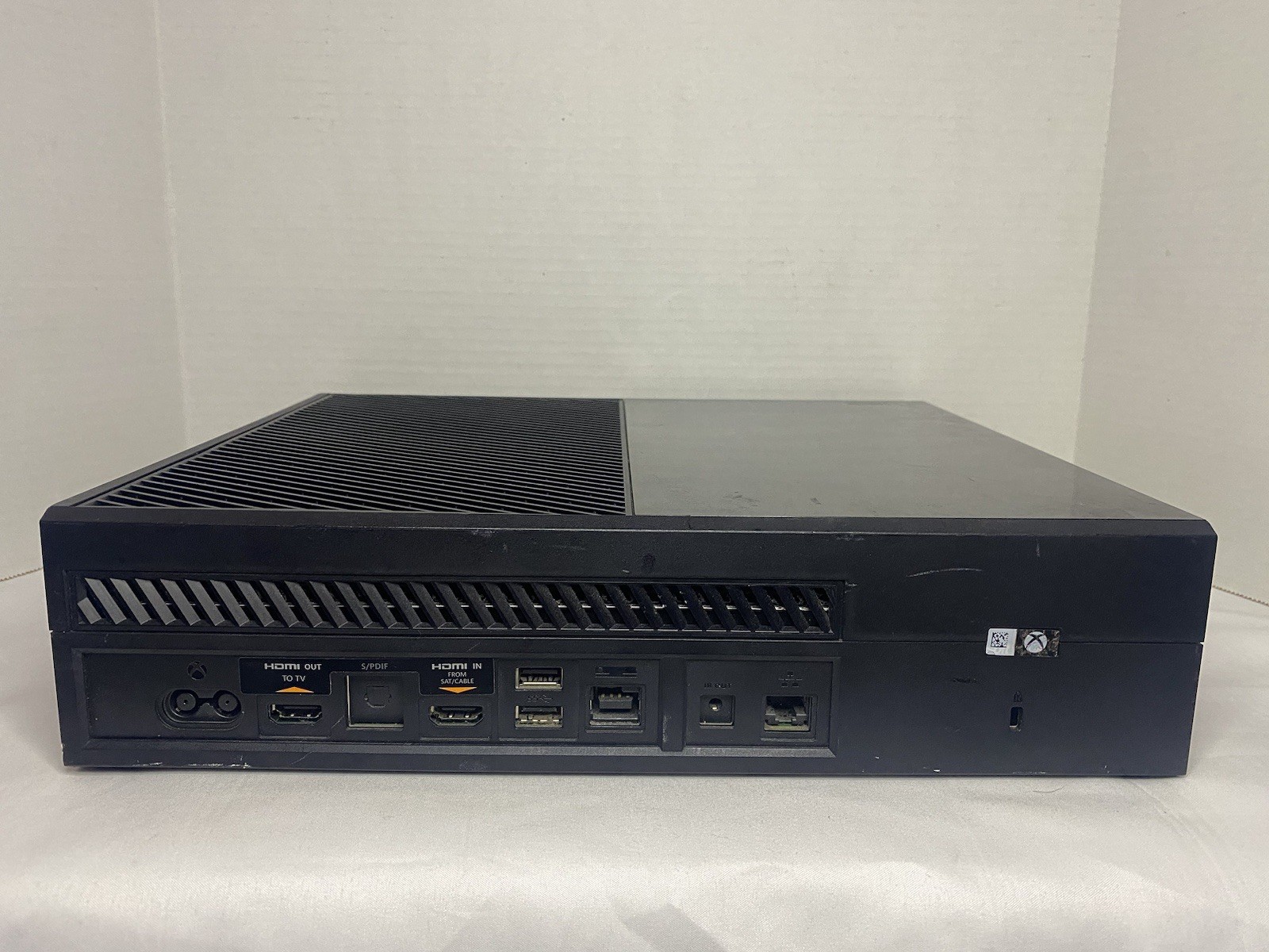 Microsoft original Xbox One console only 500GB – (1540) – Black – Tested/works