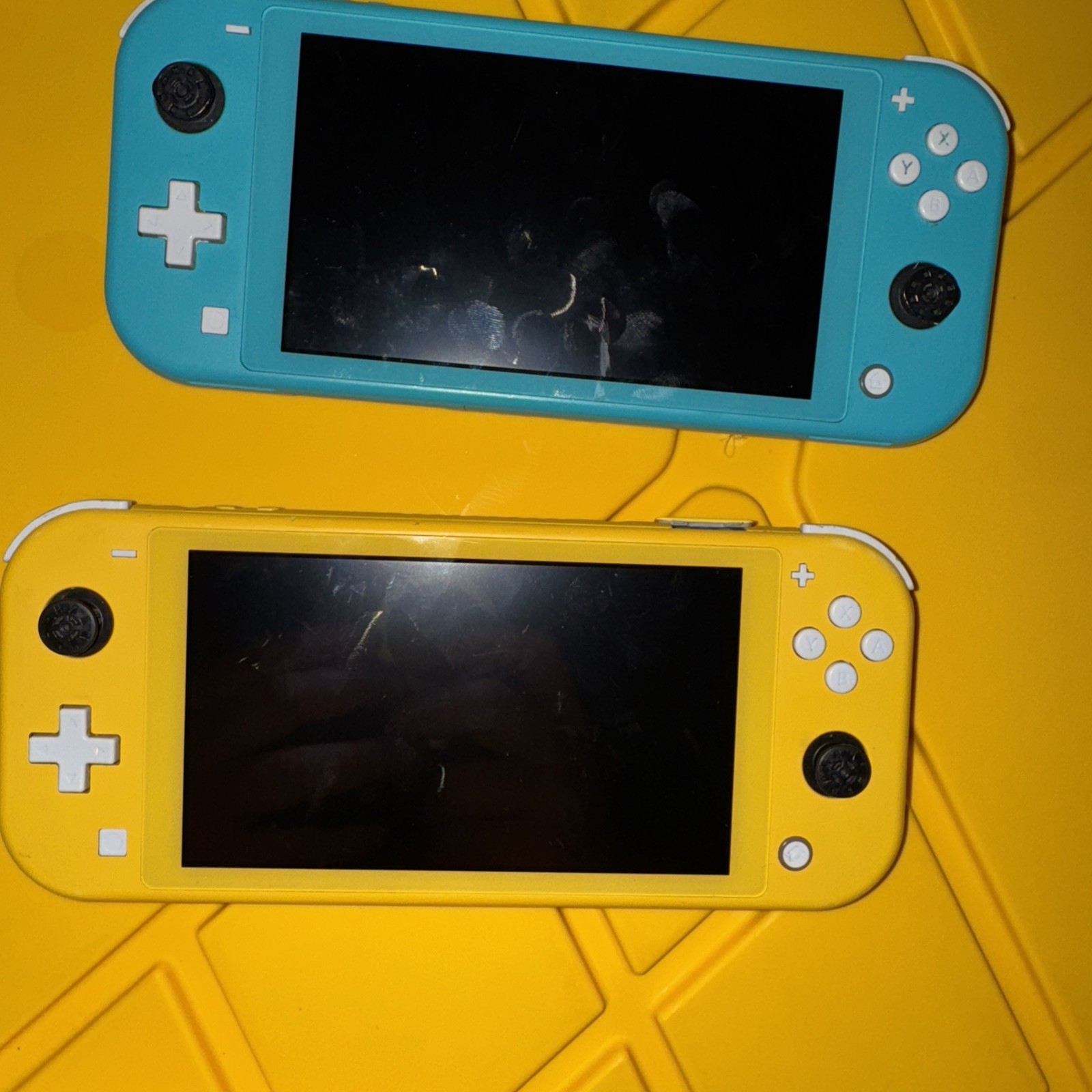 Nintendo Switch Lite Blue Screen Console – Yellow And Turquoise FOR PARTS System