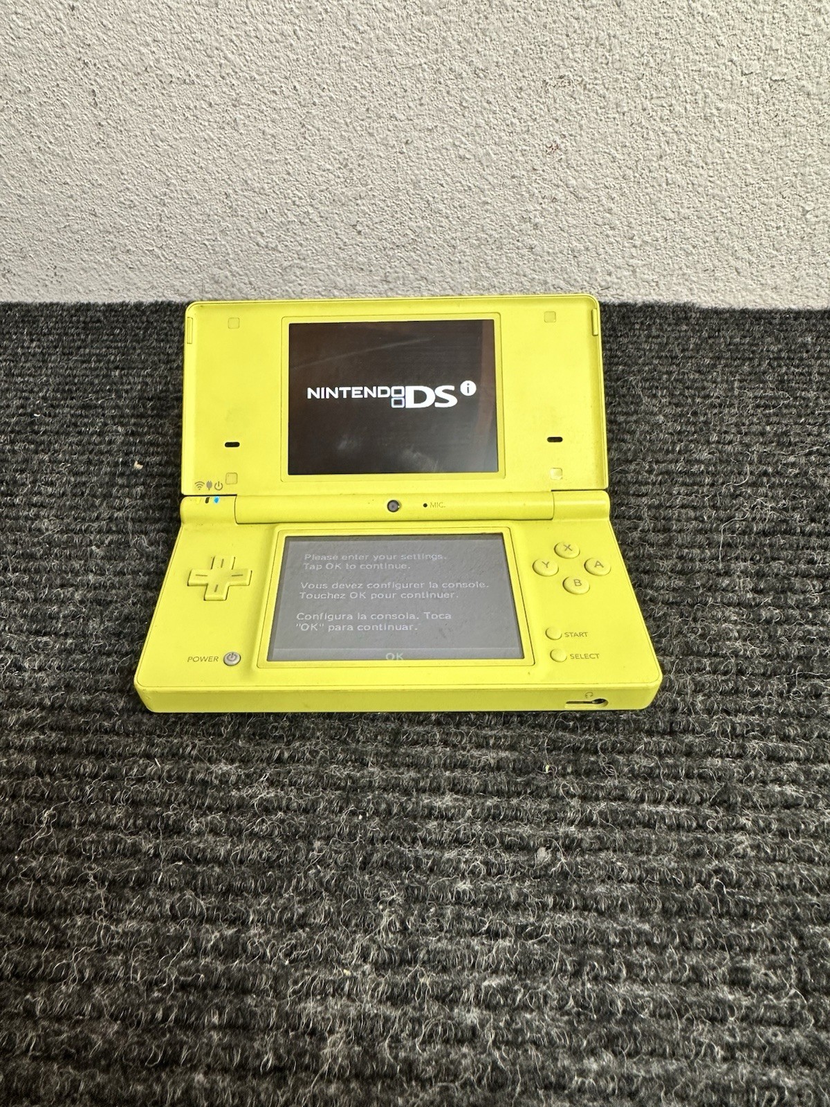 Nintendo DSi Handheld Console Yellow Japan Model Nice