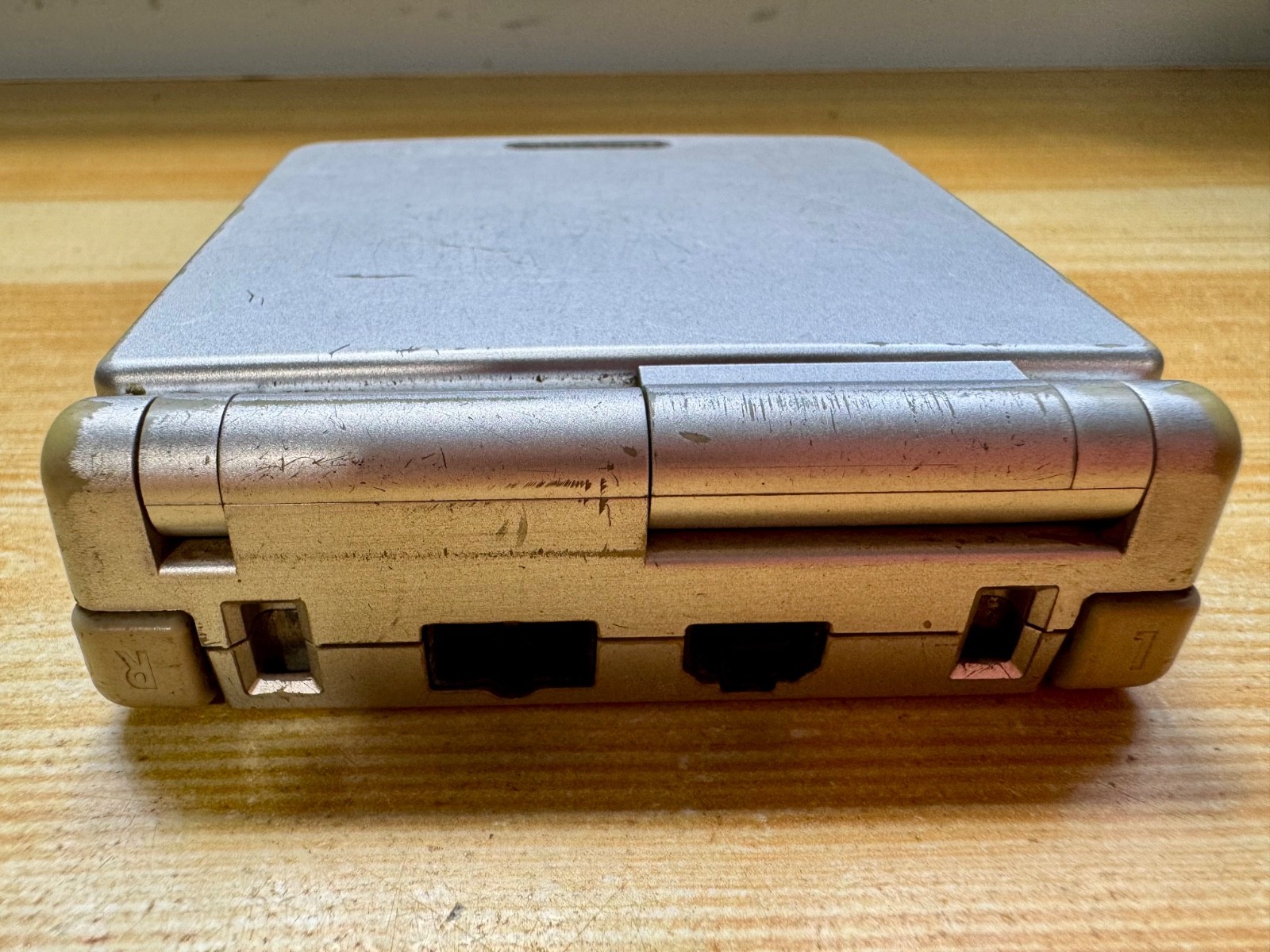 Nintendo Gameboy Advance SP AGS001 Ice Metallic Silver Handheld System Console