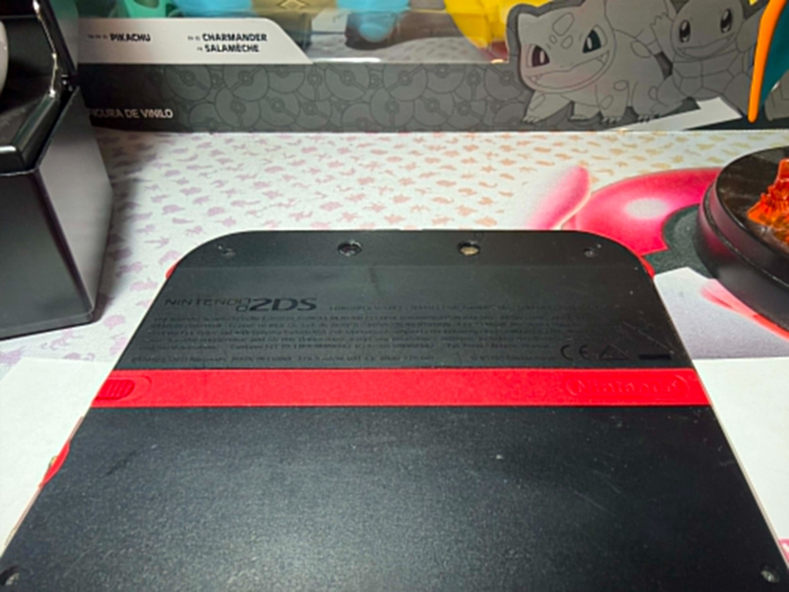 Nintendo 2DS Launch Edition Crimson Red Handheld System Red/Black Used Tested