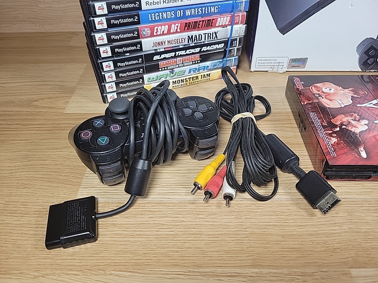 Sony PlayStation 2 Slim Console Bundle With 28 Games and Box READ!