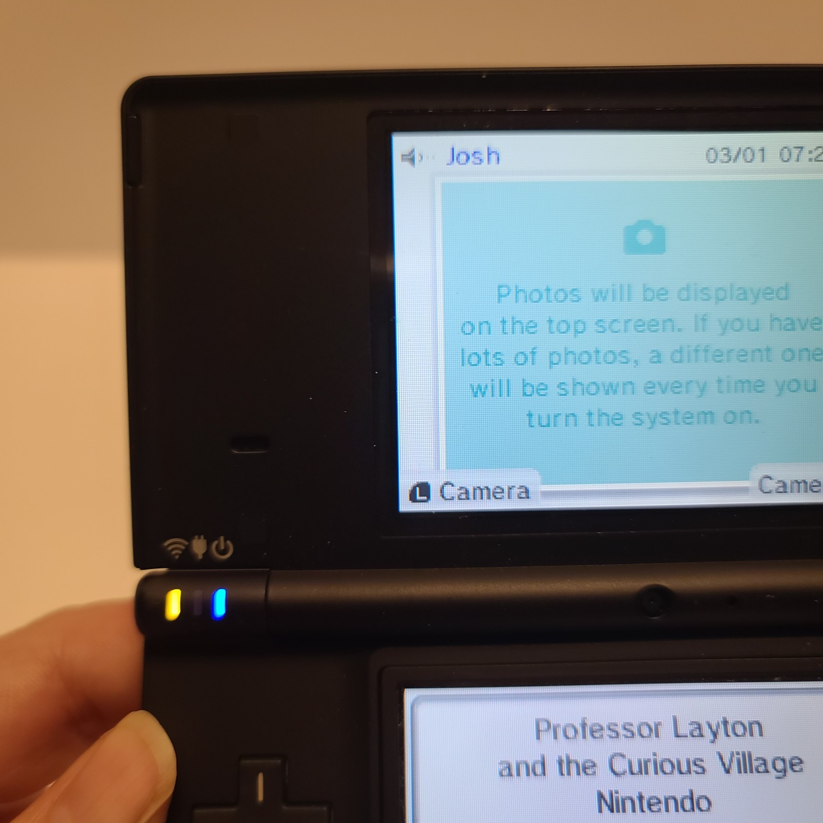 Nintendo DSi Black Handheld Console Touch Screen Wi-Fi Built-In Microphone