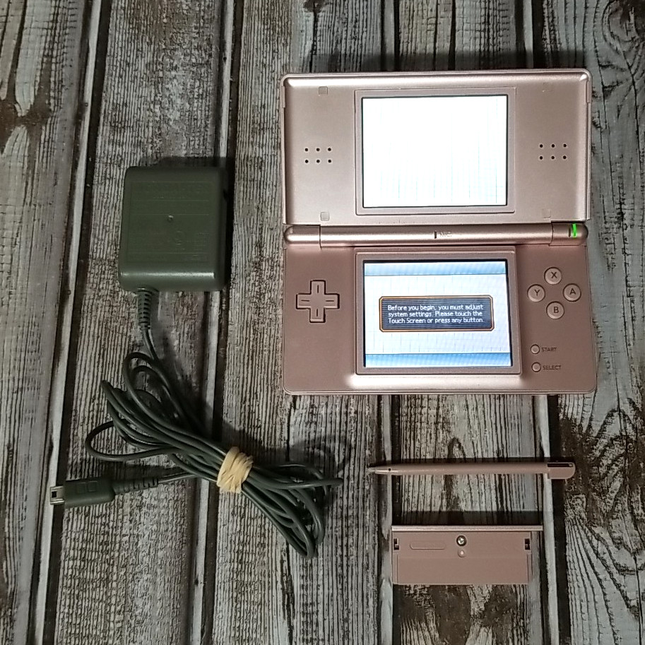 Nintendo DS Lite Metallic Rose Handheld Video Game Console w/ Charger & Stylus