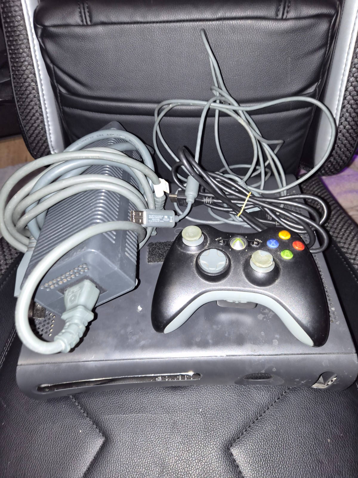 Microsoft Xbox 360 120 HHD – Console/HMDI Cable/Power Brick/1 Controller TESTED