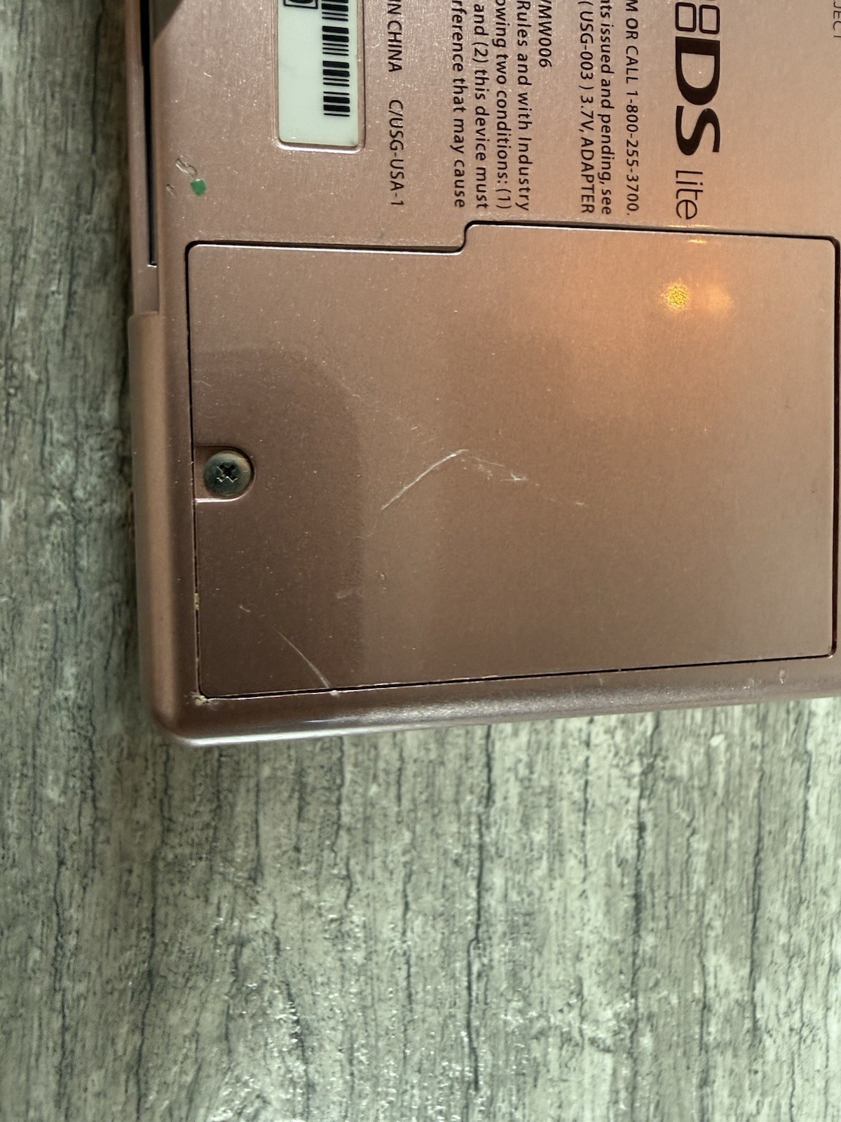 Nintendo DS Lite Metallic Rose W/ Game & Charger