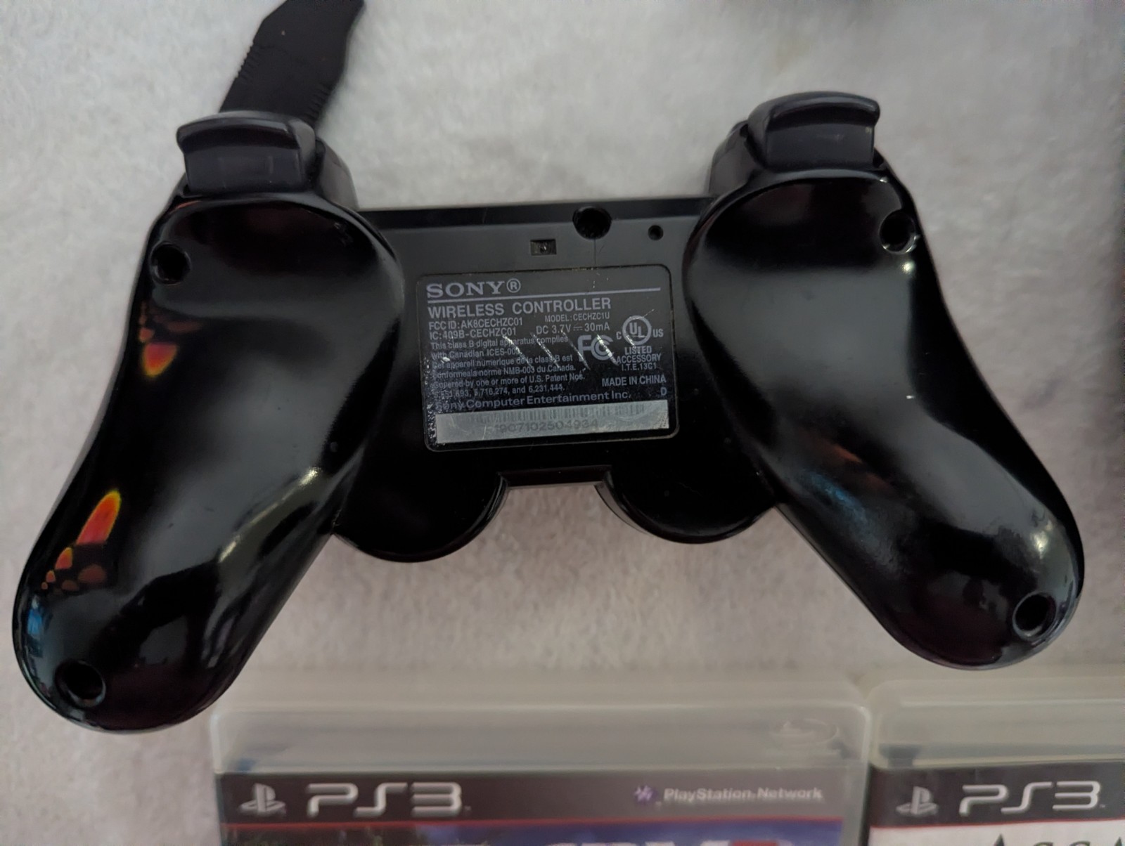 Sony PlayStation 3 PS3 CECH-3001B Slim Console 320GB w/ OEM Controller Bundle