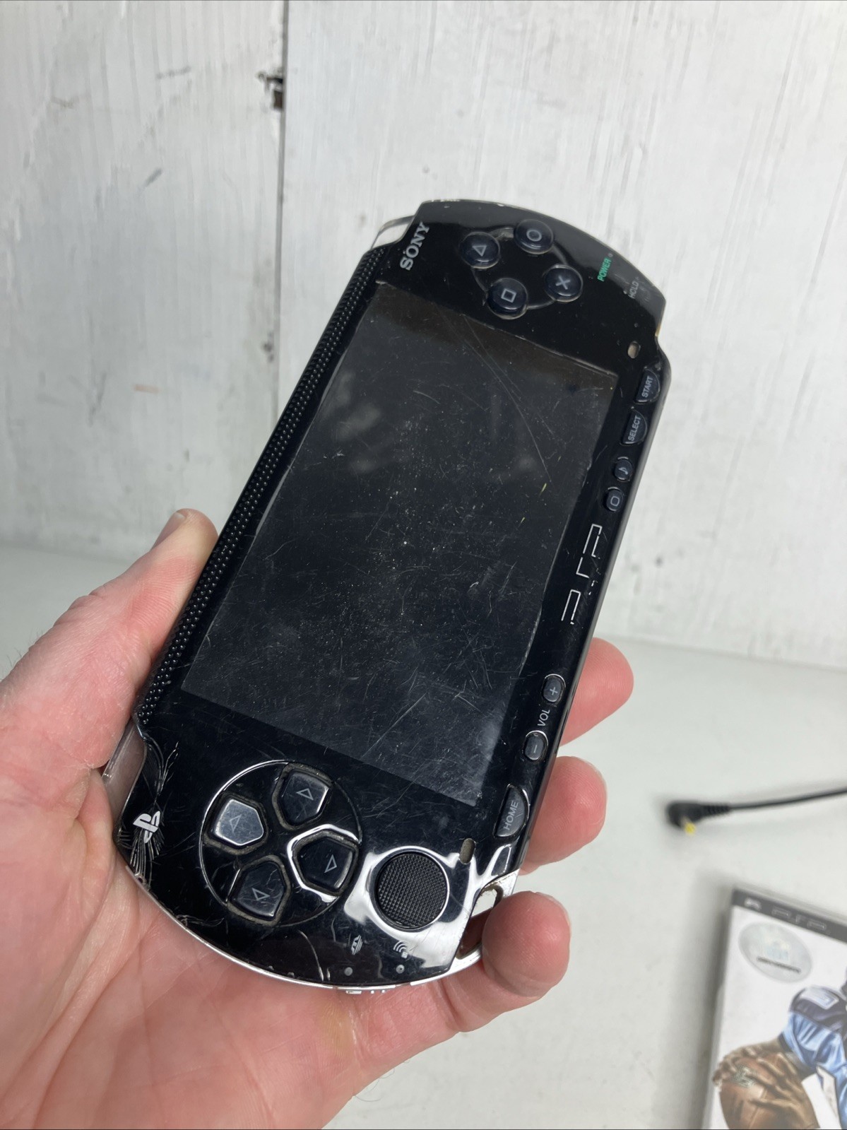 Sony PSP-1001 Black Handheld Console Bundle Game & Charger PSP-100