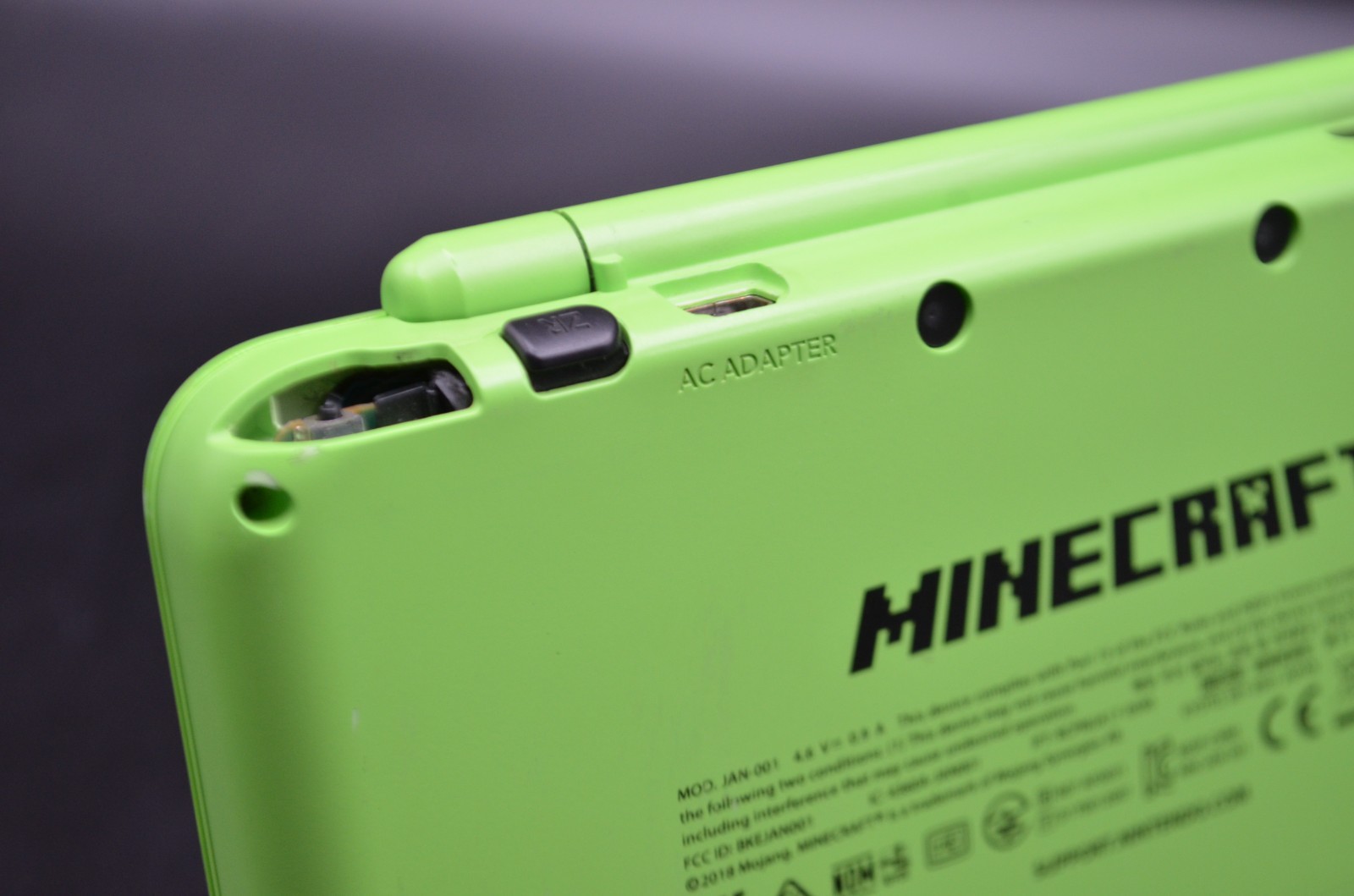 [REGION FREE] New Nintendo 2DS XL Minecraft Creeper Edition console 003