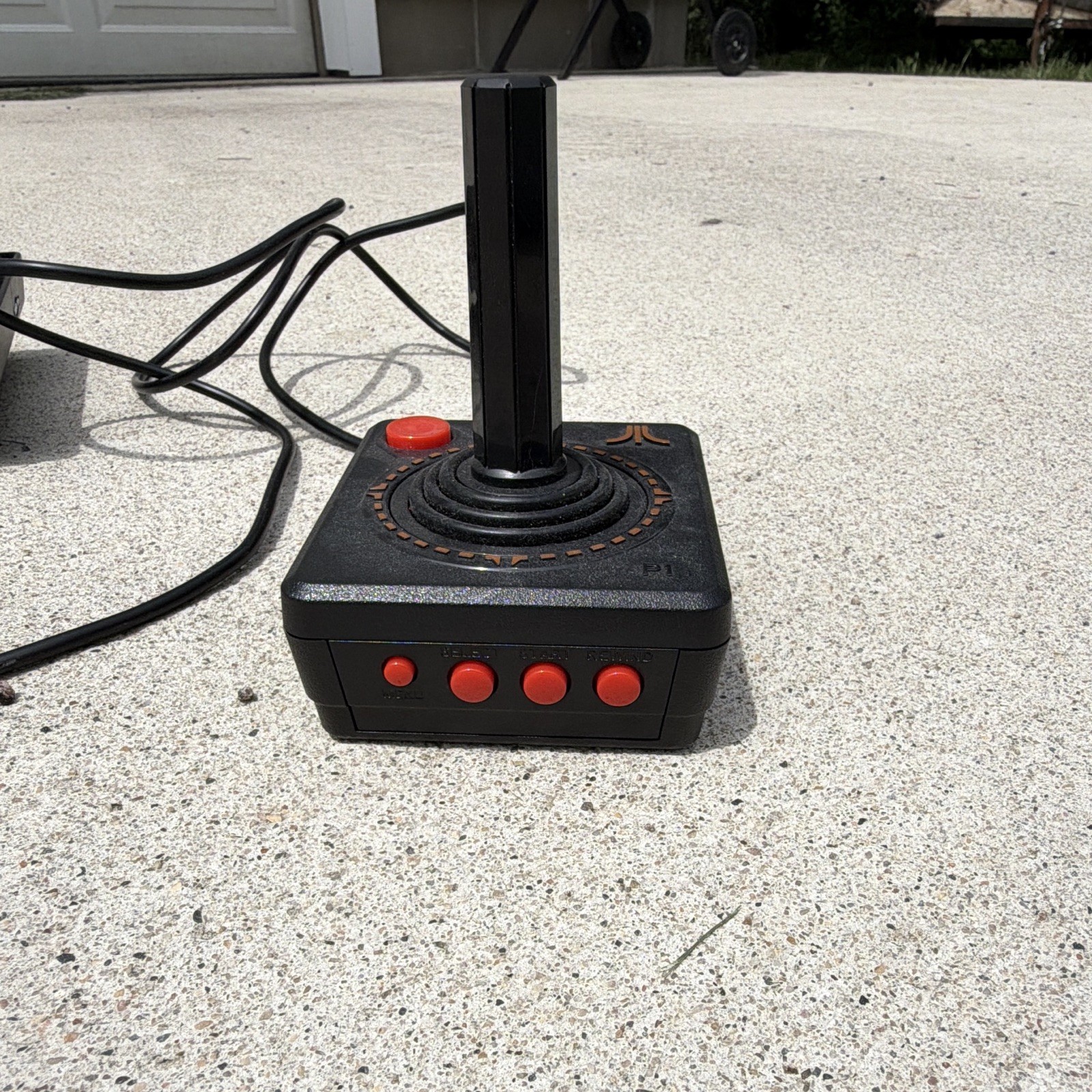 Atari Flashback Console Built-In Games w/ 2 Wired Joysticks RCA NTSC-U/C(TESTED)