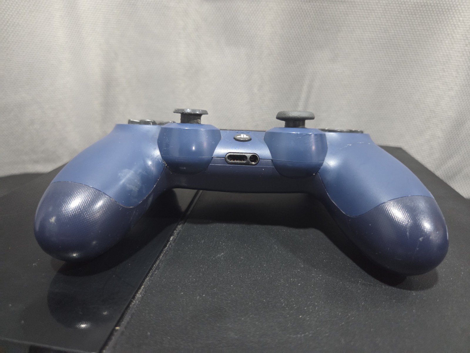 Sony PlayStation 4 CUH-1215A 500GB Black Console With OEM Controller And Cables