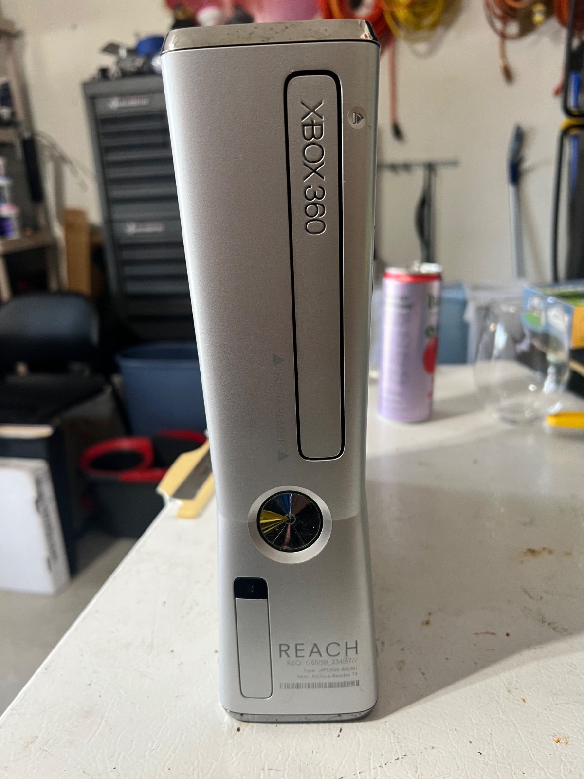 Xbox 360 Console – Limited Edition Halo Reach – Yes Powercord No controllers
