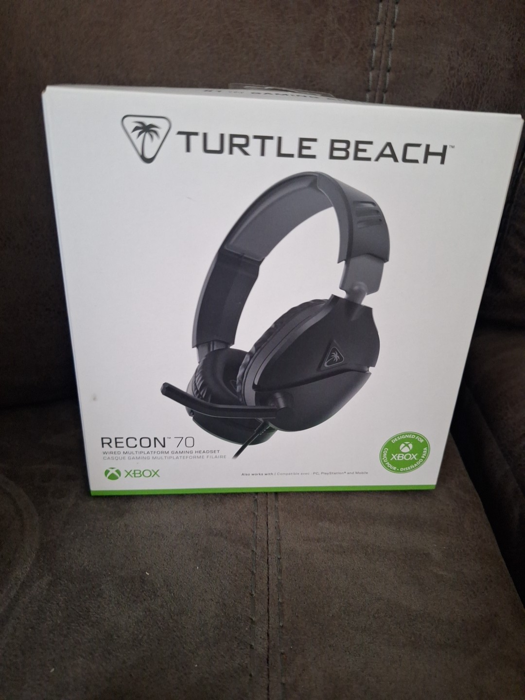 Microsoft Xbox Series X 1TB With Box.Bundled With A Headset And 3 Games .