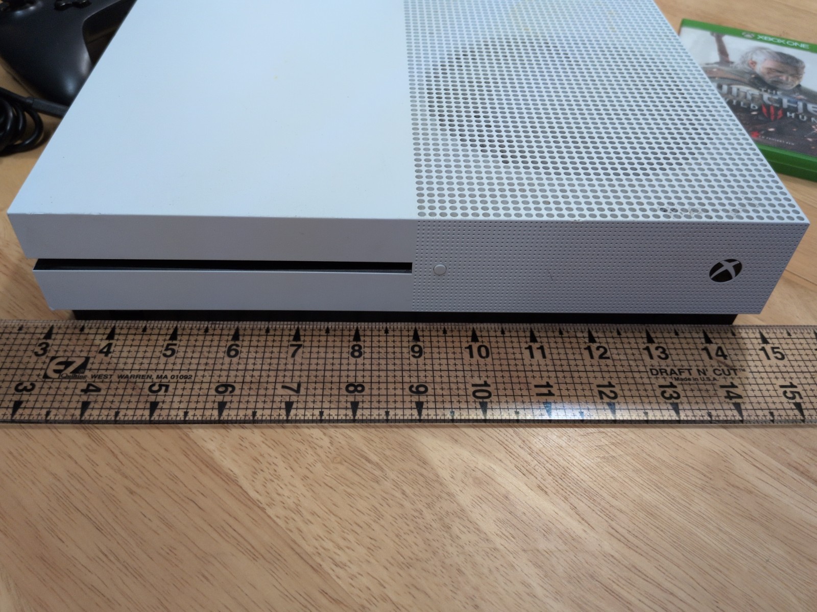 Xbox One S Model 1681 500 GB Console Bundle USED