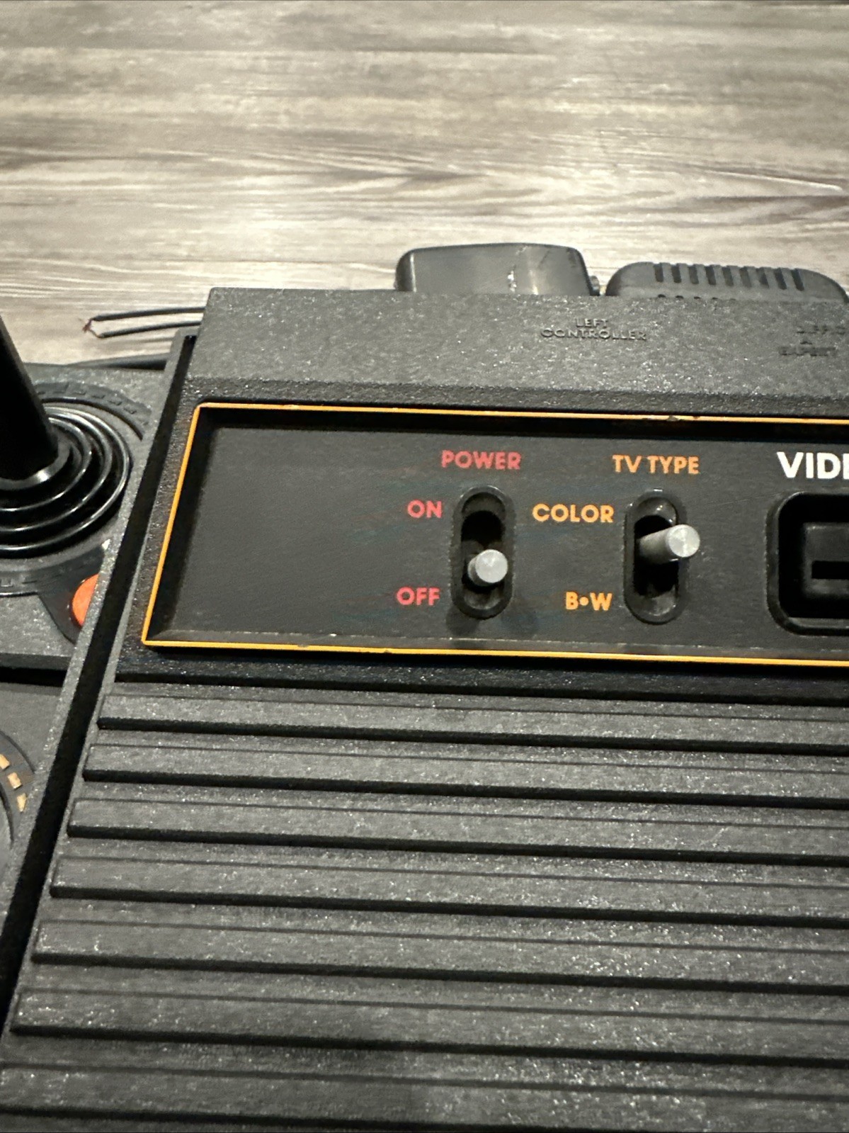 Original Atari 2600 Console CX-2600A – Wood Grain – 14 games – Extras Working