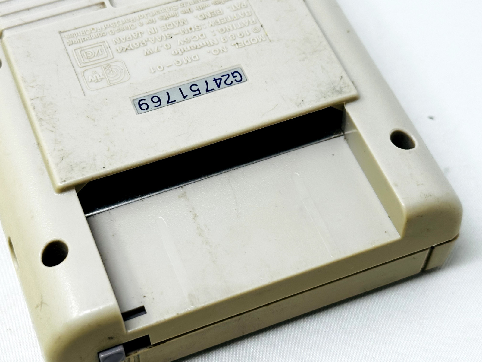 Nintendo Game Boy Pocket MGB-001 Off White/Gray – OEM – For Parts or Repair