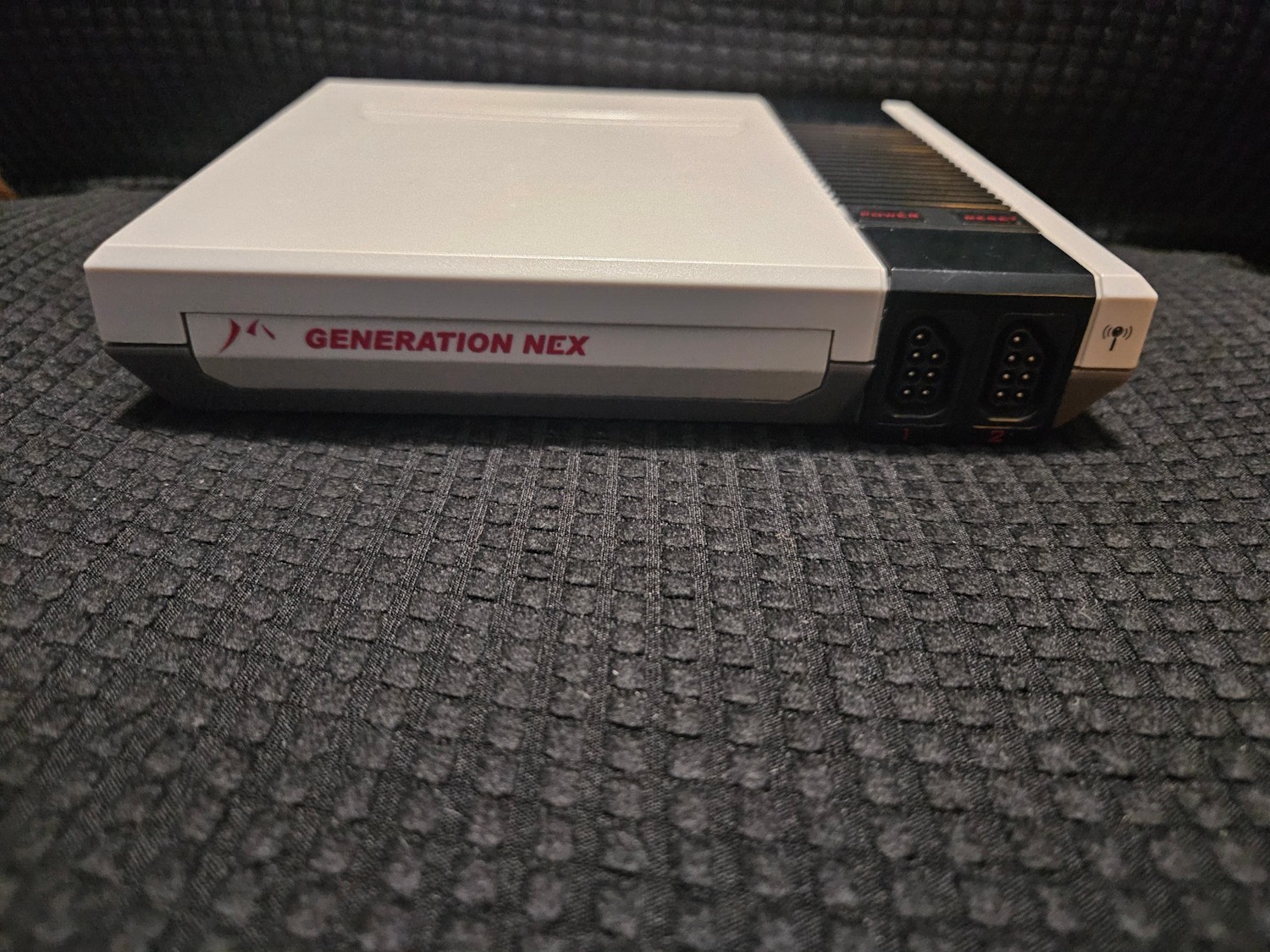Messiah Generation Nex Console (NES and Famicom Console) Complete and Tested.