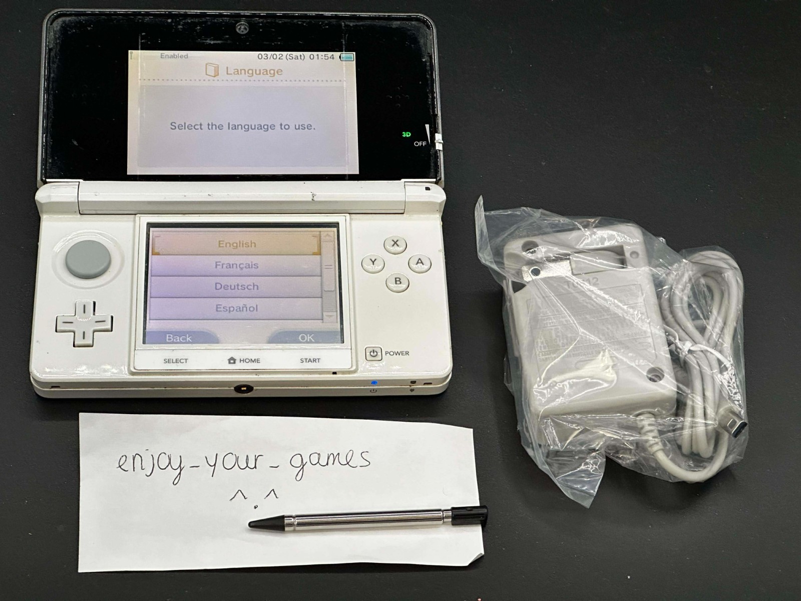 Nintendo 3DS White Model | English | Charger | US Seller-SHIP IN 1-DAY