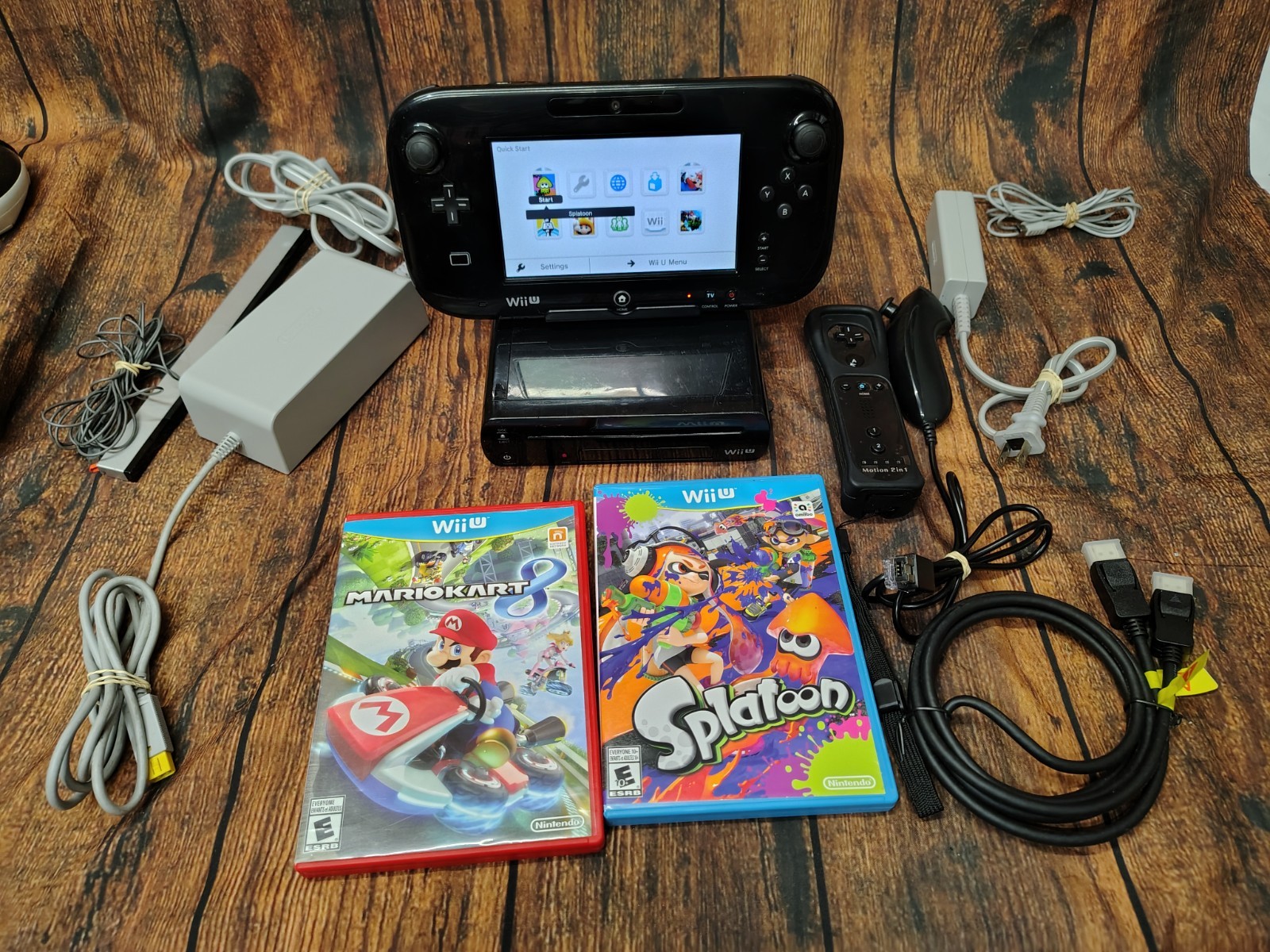 Nintendo Wii U 32GB Black Console Bundle – Mario Kart 8 & Splatoon – Tested